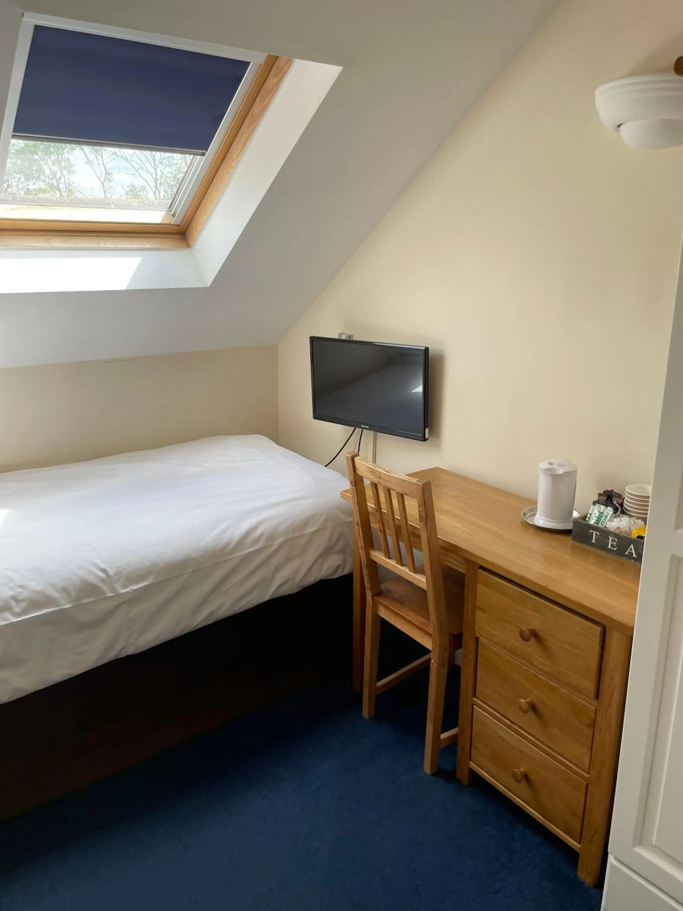 Bed in Bridge Farm Guesthouse rooms