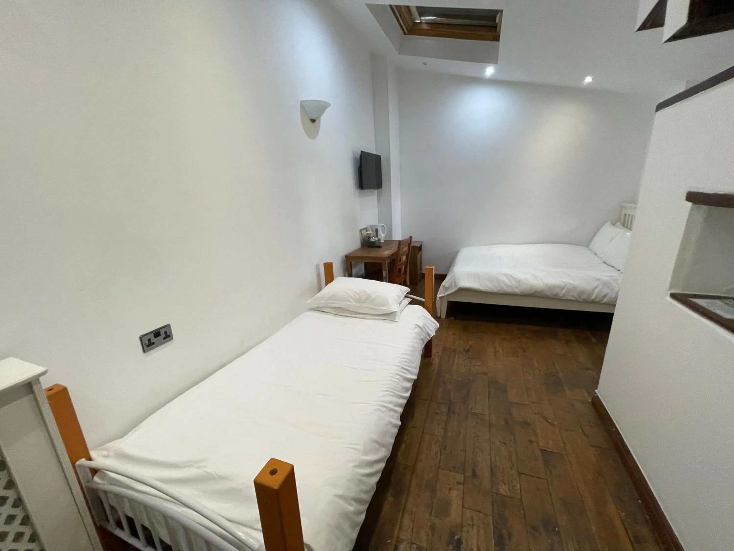 Bed in Bridge Farm Guesthouse rooms