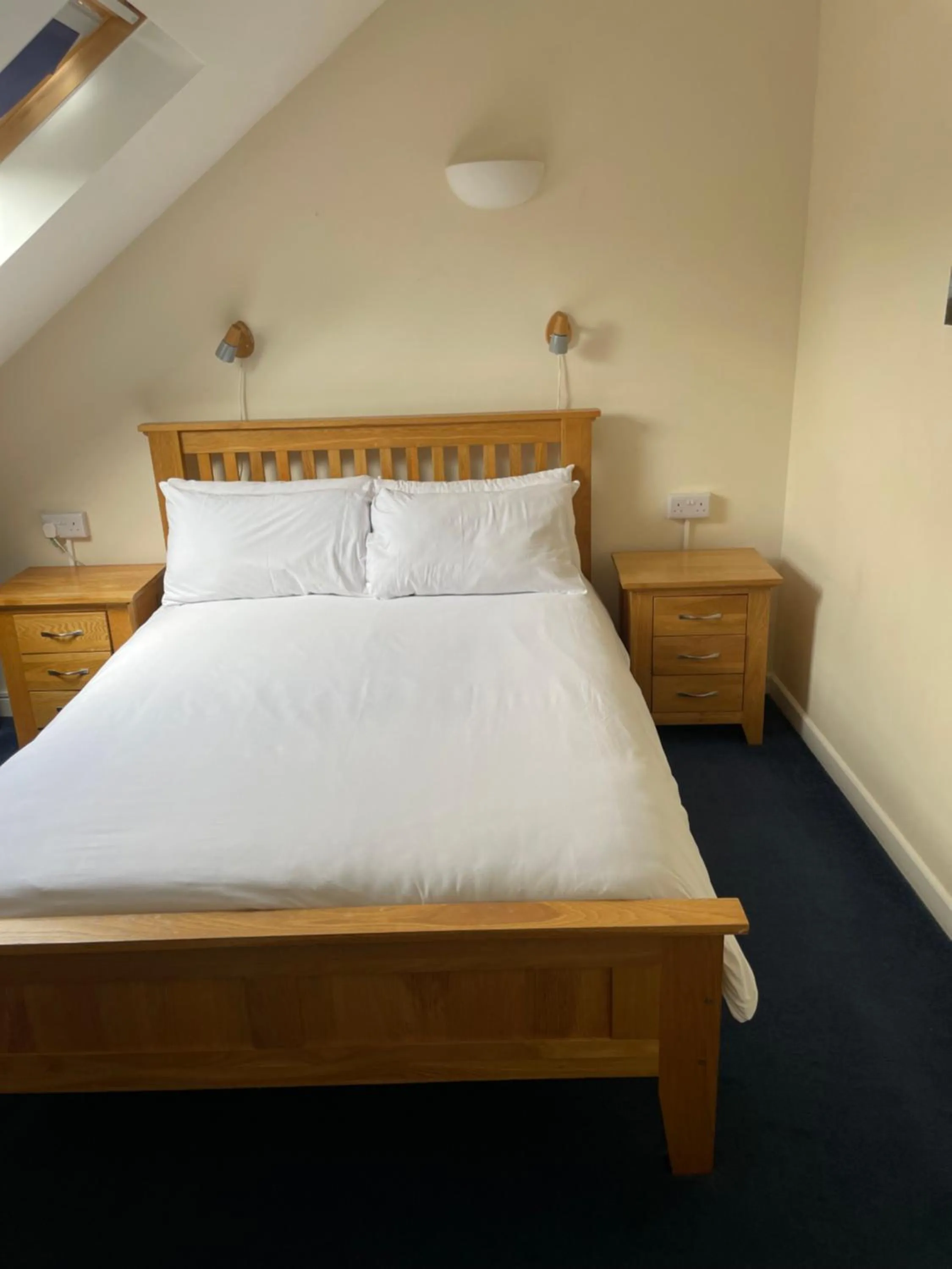 Bedroom, Bed in Bridge Farm Guesthouse rooms