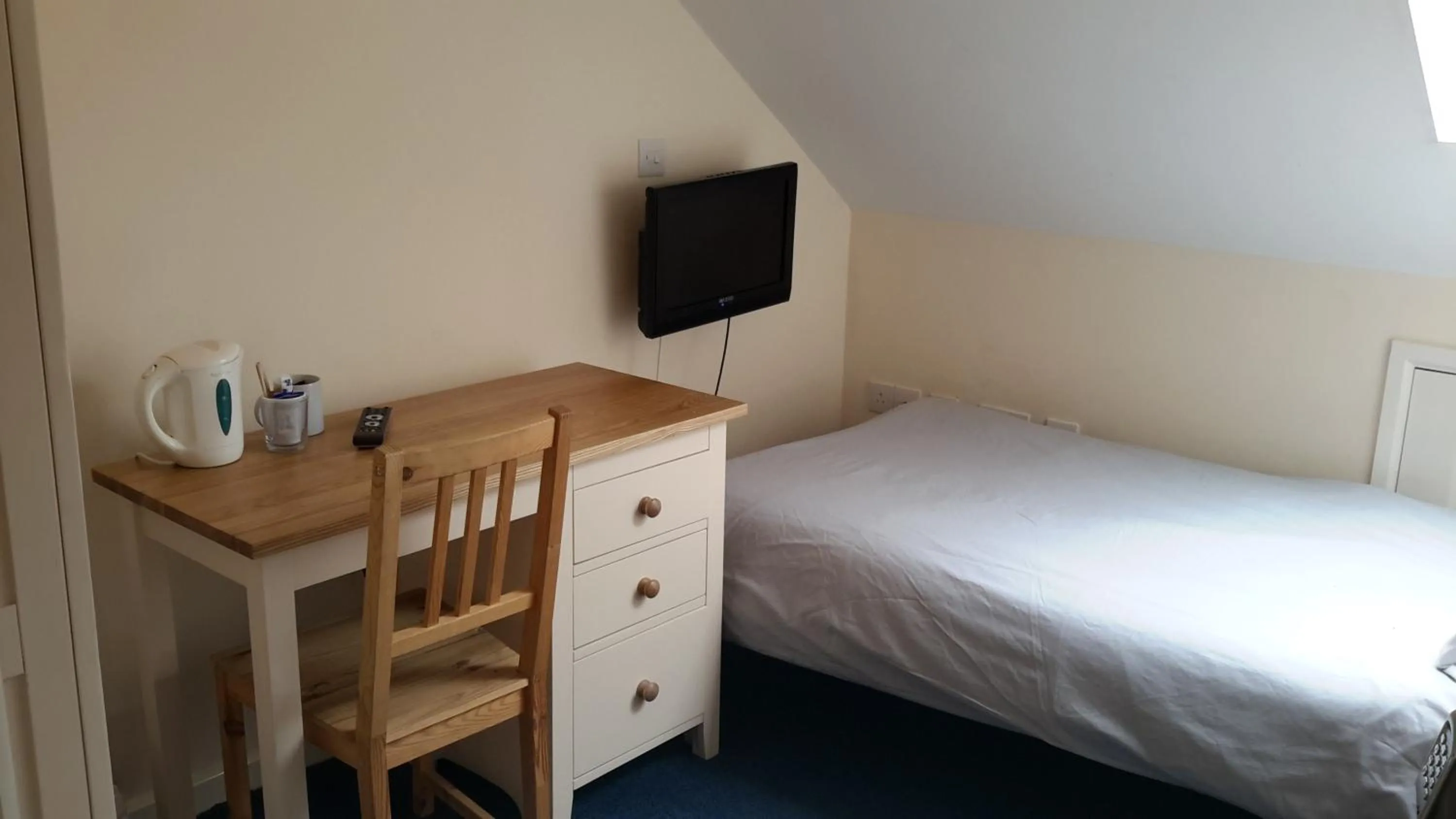 Bed in Bridge Farm Guesthouse rooms