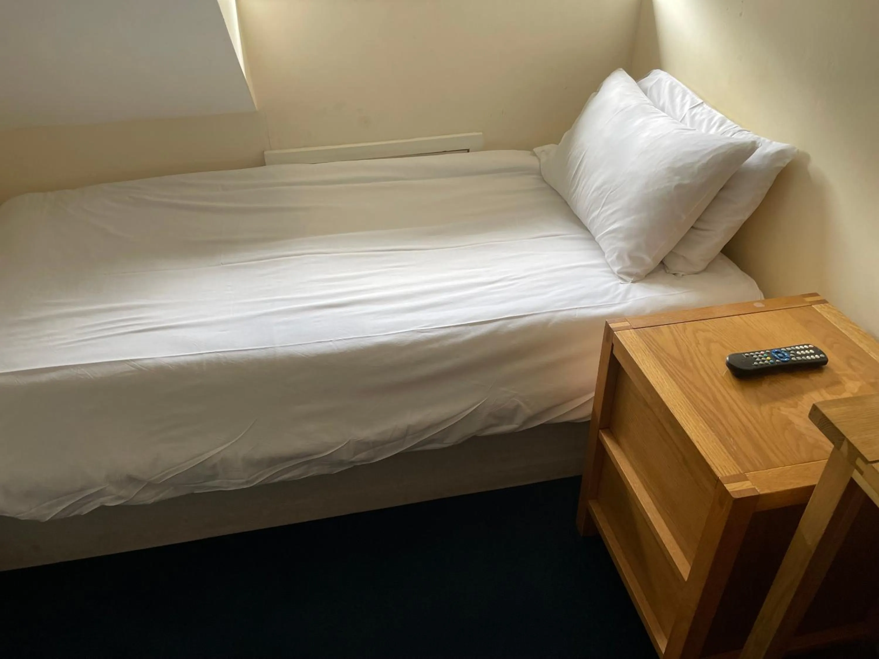 Bedroom, Bed in Bridge Farm Guesthouse rooms
