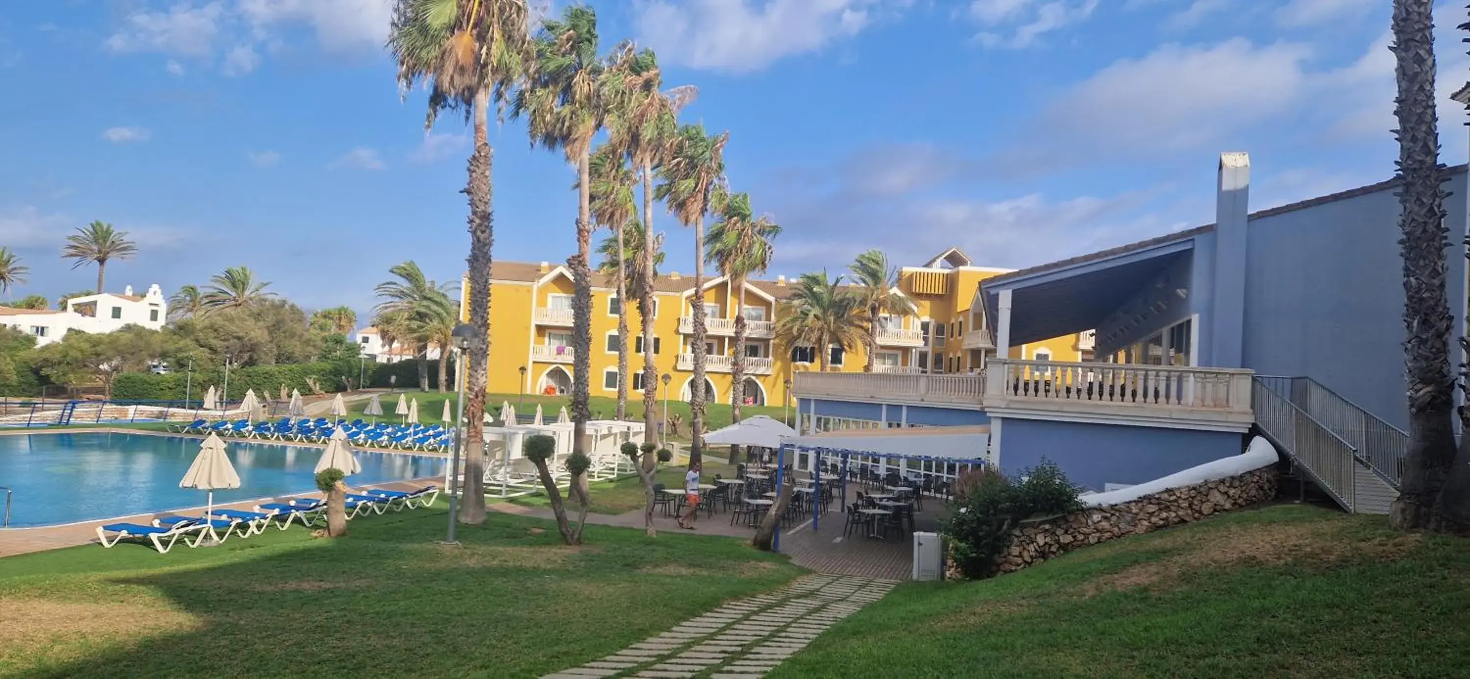 Swimming pool in Vibra Blanc Palace Aparthotel Swimming pool in Vibra Blanc Palace Aparthotel