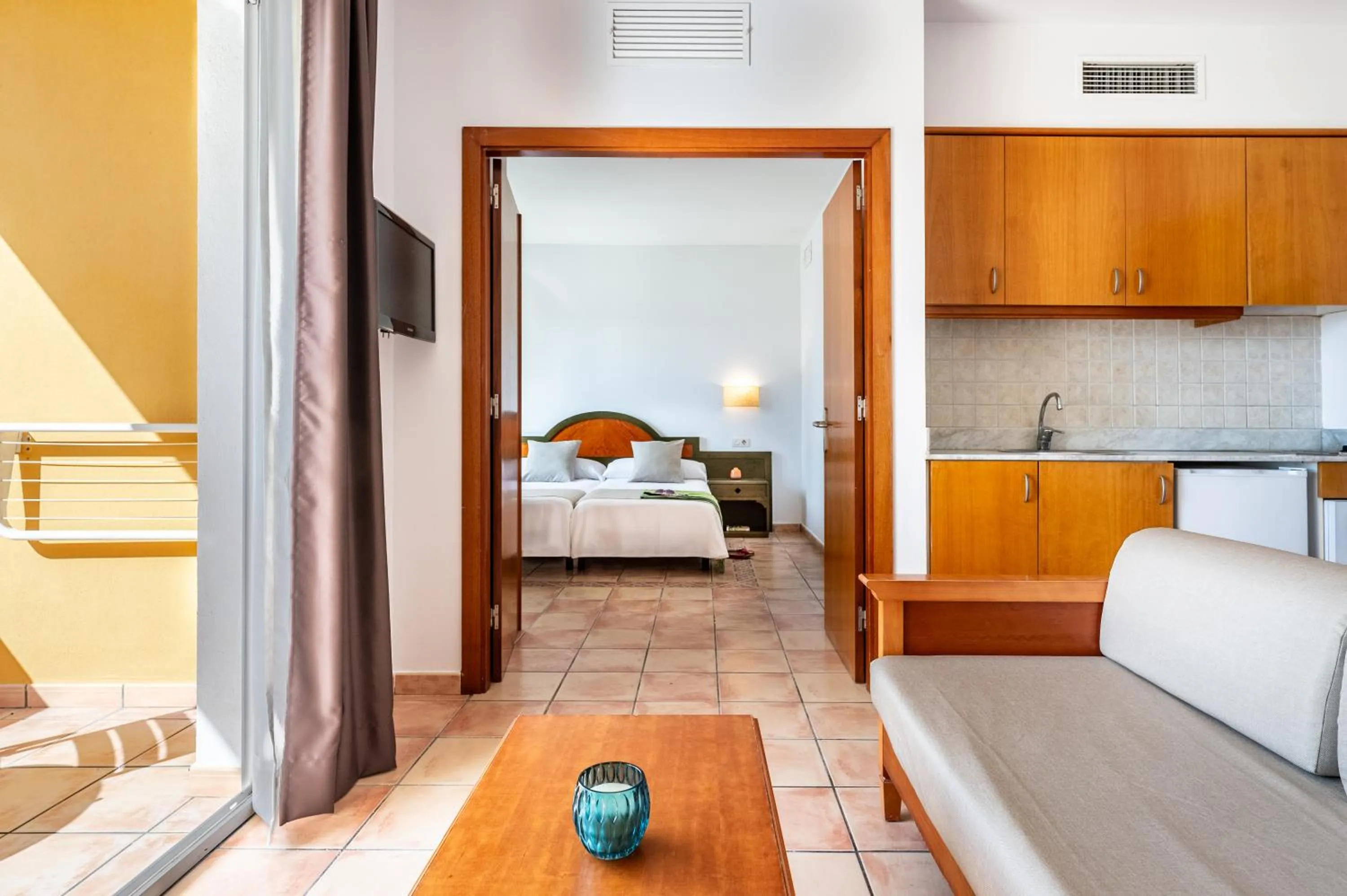 Photo of the whole room, Bed in Vibra Blanc Palace Aparthotel