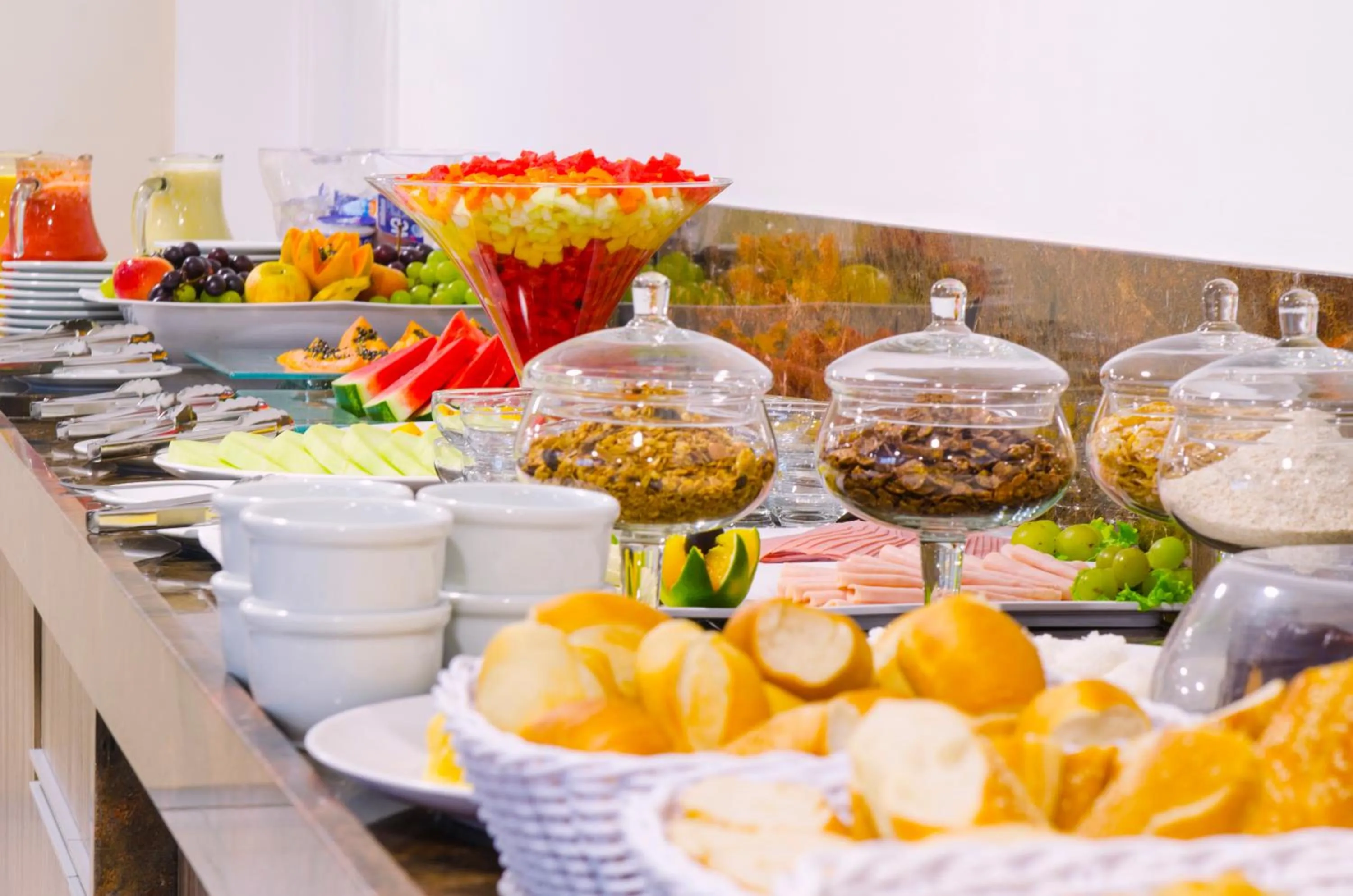 Restaurant/places to eat in Easy Hotel Cachoeiro de Itapemirim by Atlantica