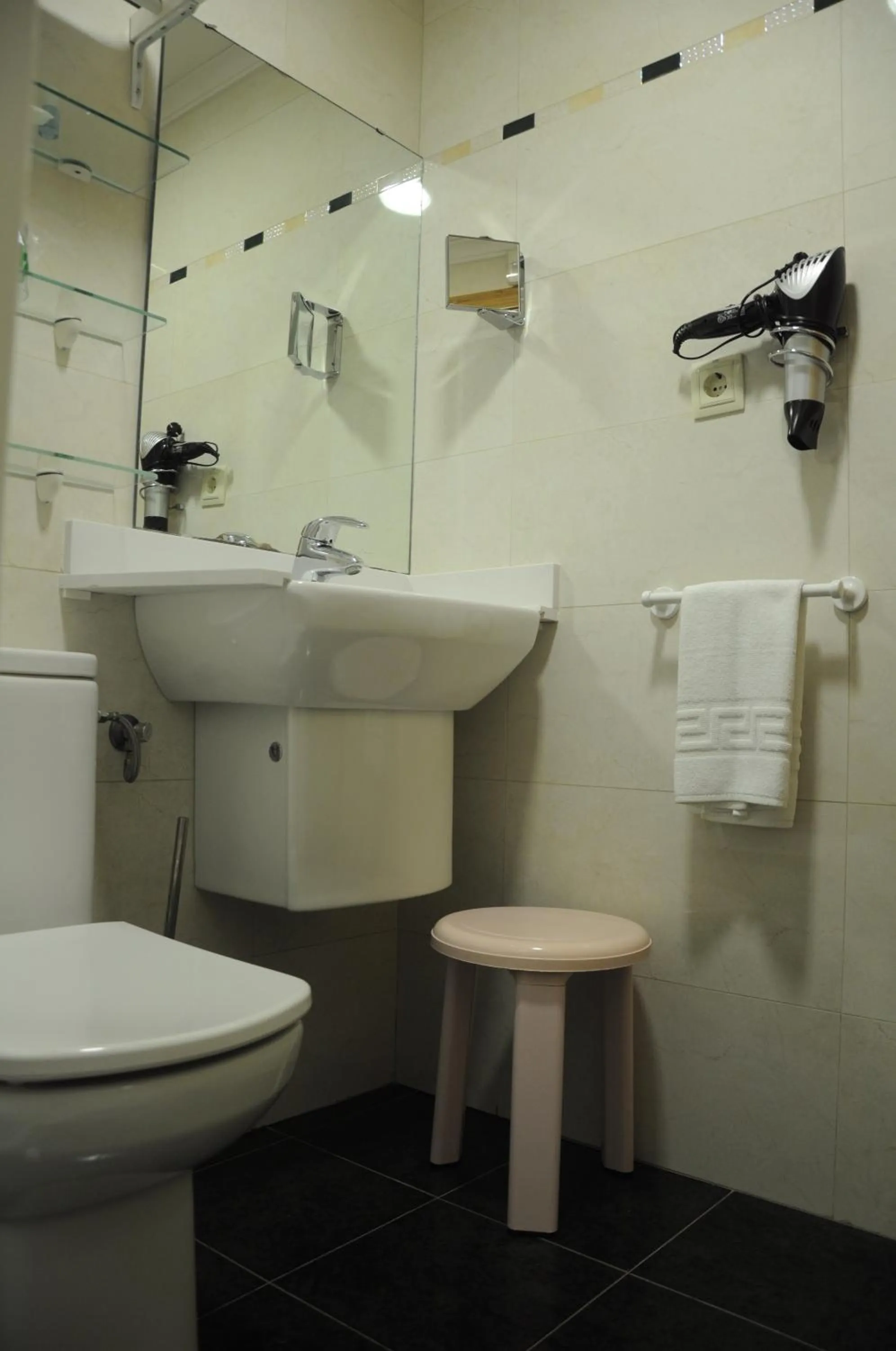 Bathroom in Hotel Marina