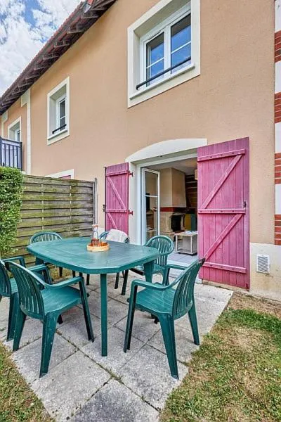 Patio in Residence Port Guillaume - maeva Home
