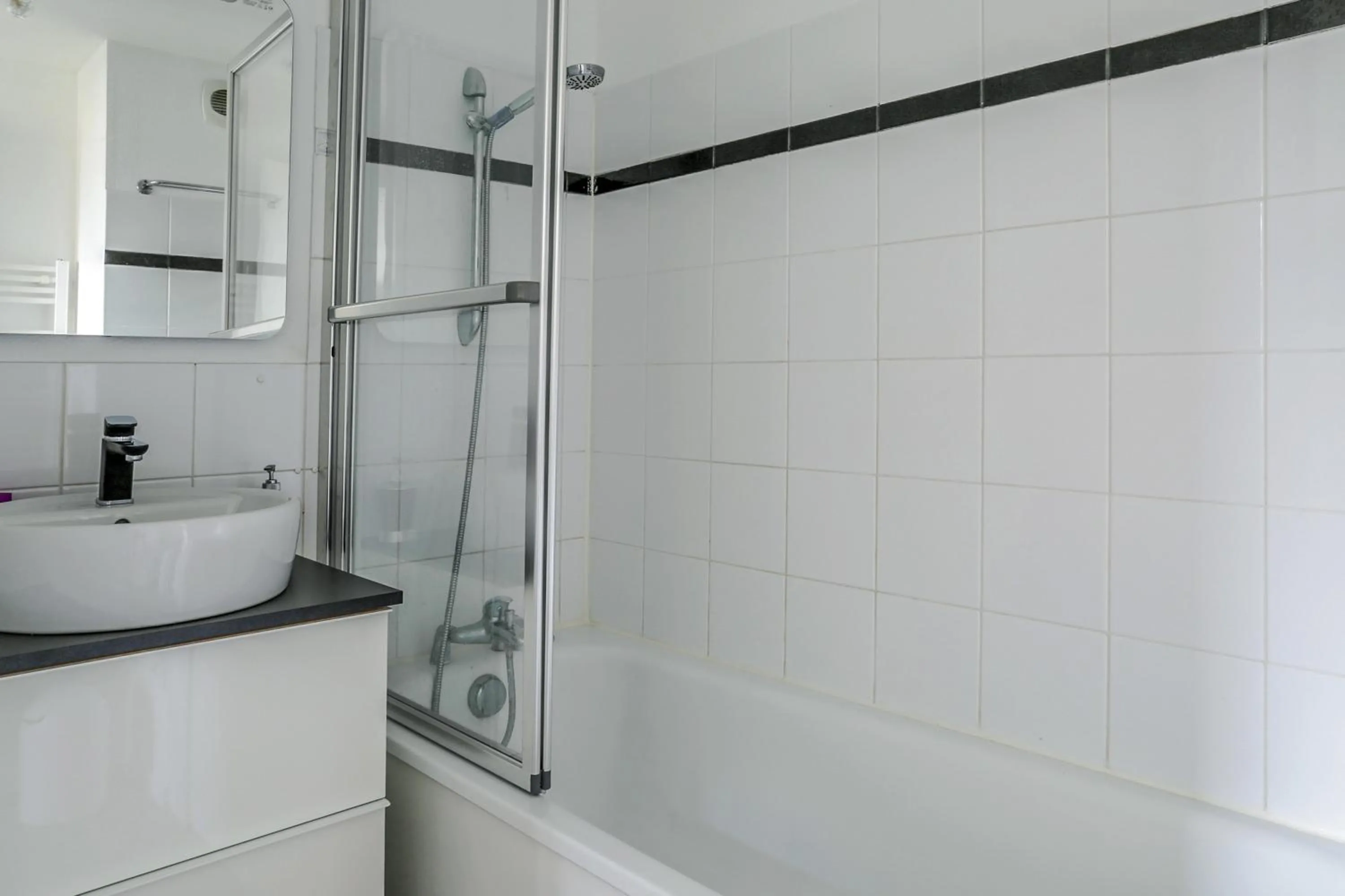 Shower in Residence Port Guillaume - maeva Home