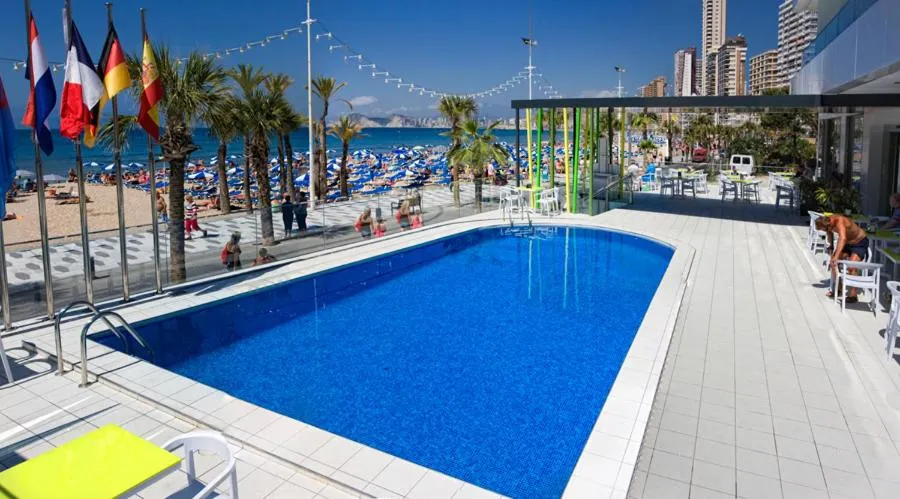 Swimming pool in Hotel Brisa