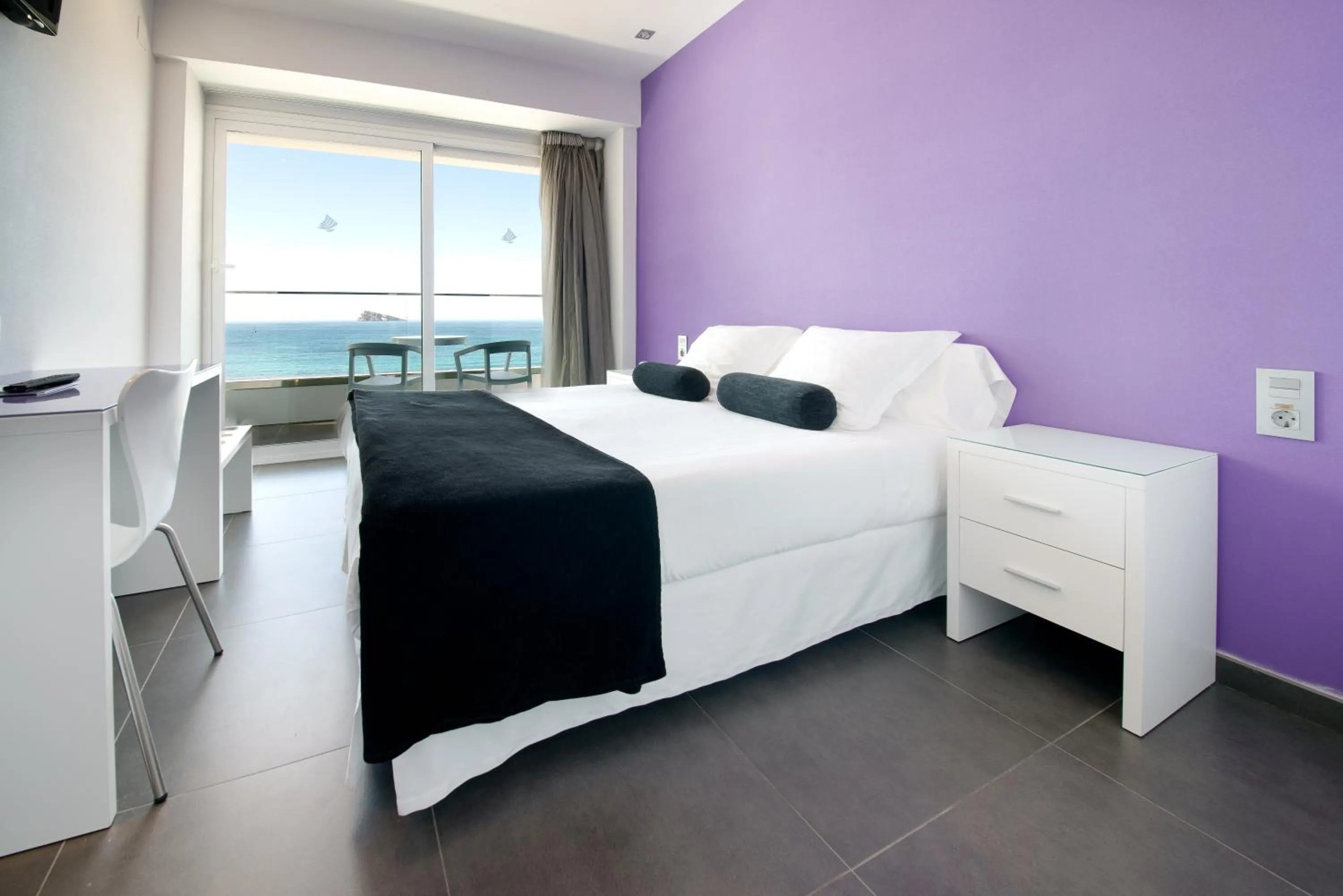 Sea view, Bed in Hotel Brisa