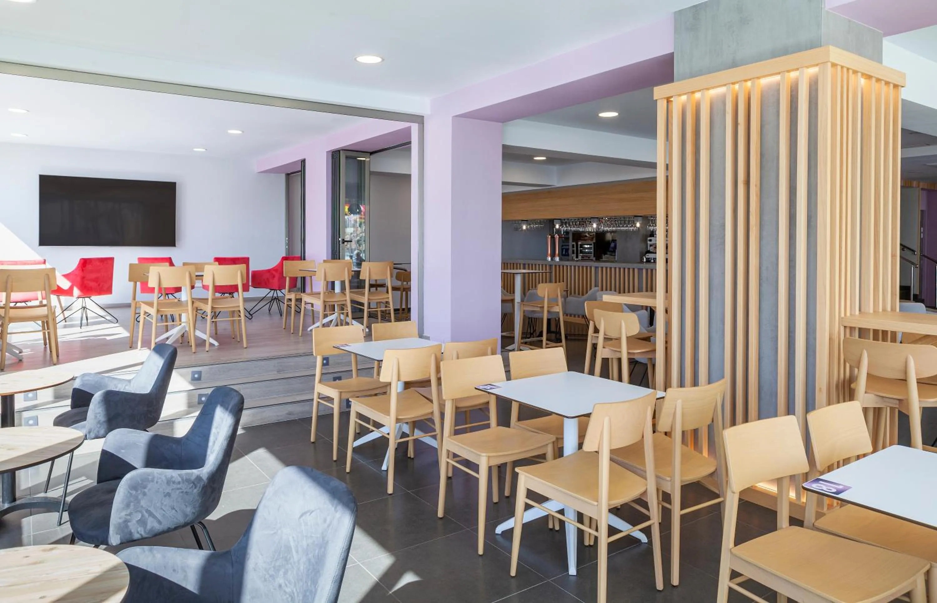 TV and multimedia in Hotel Brisa