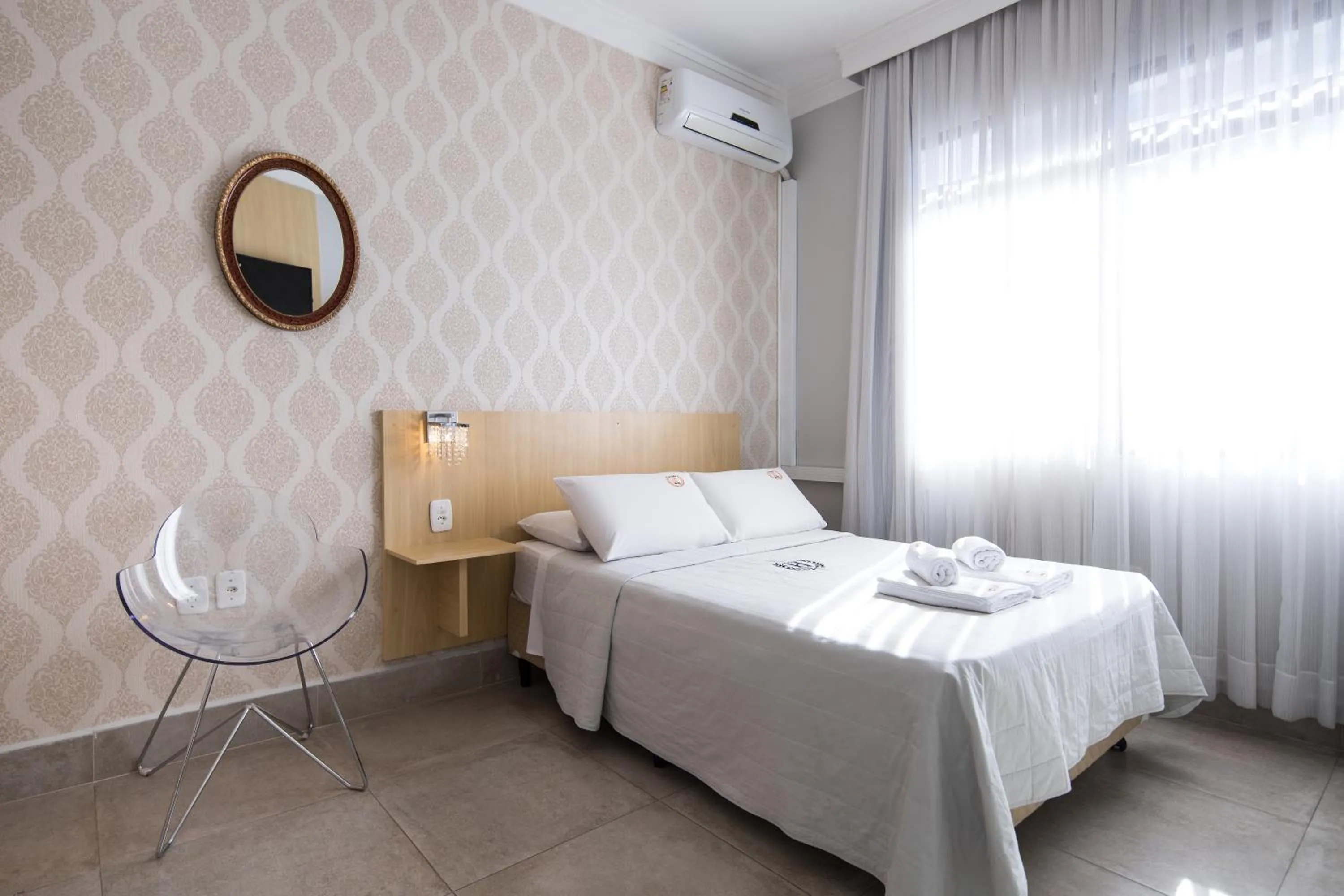 Bed in Hotel São Vicente