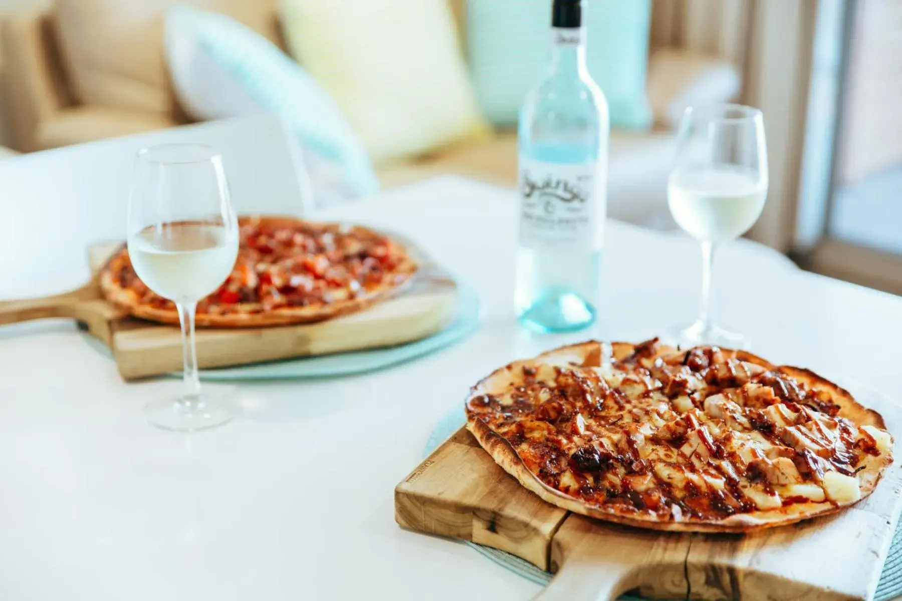 Food and drinks in Onslow Beach Resort Food and drinks in Onslow Beach Resort