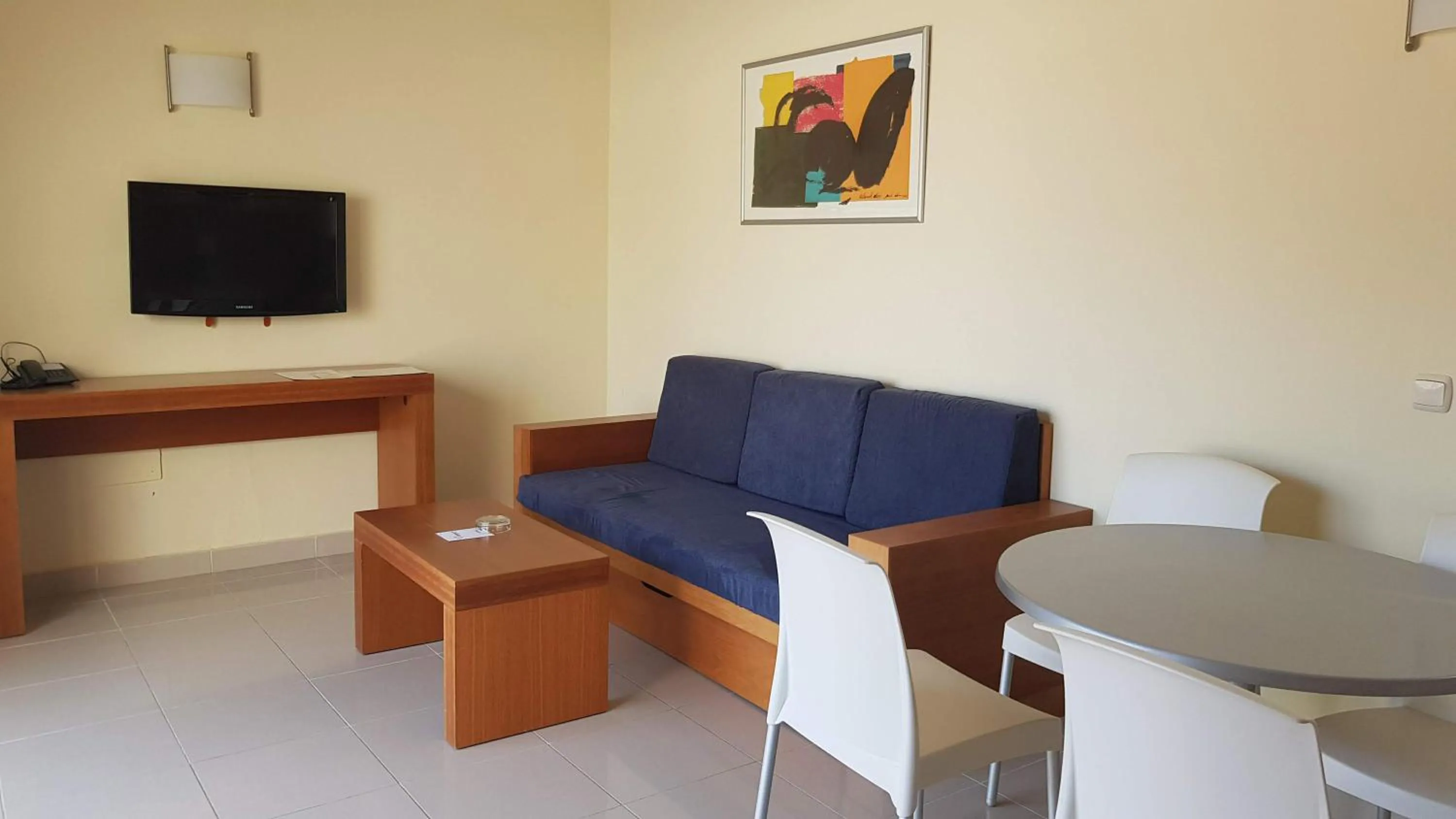 Photo of the whole room in Caybeach Caleta