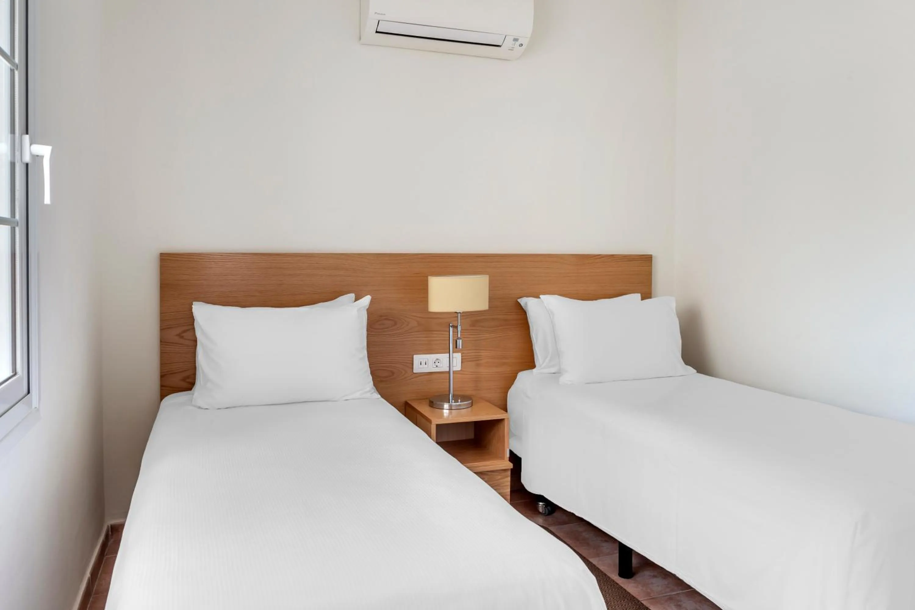 Bedroom, Bed in Jardines del Sol