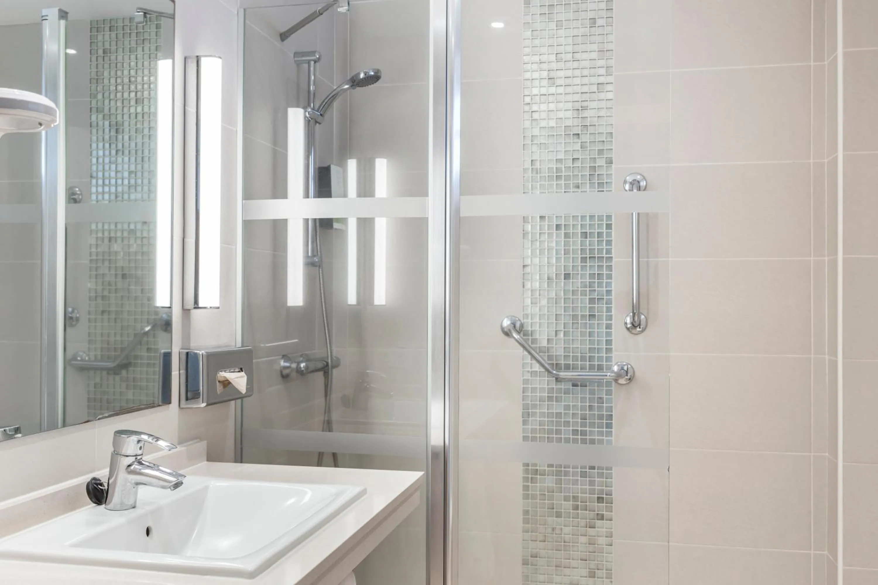 Bathroom in Santa Barbara Golf and Ocean Club