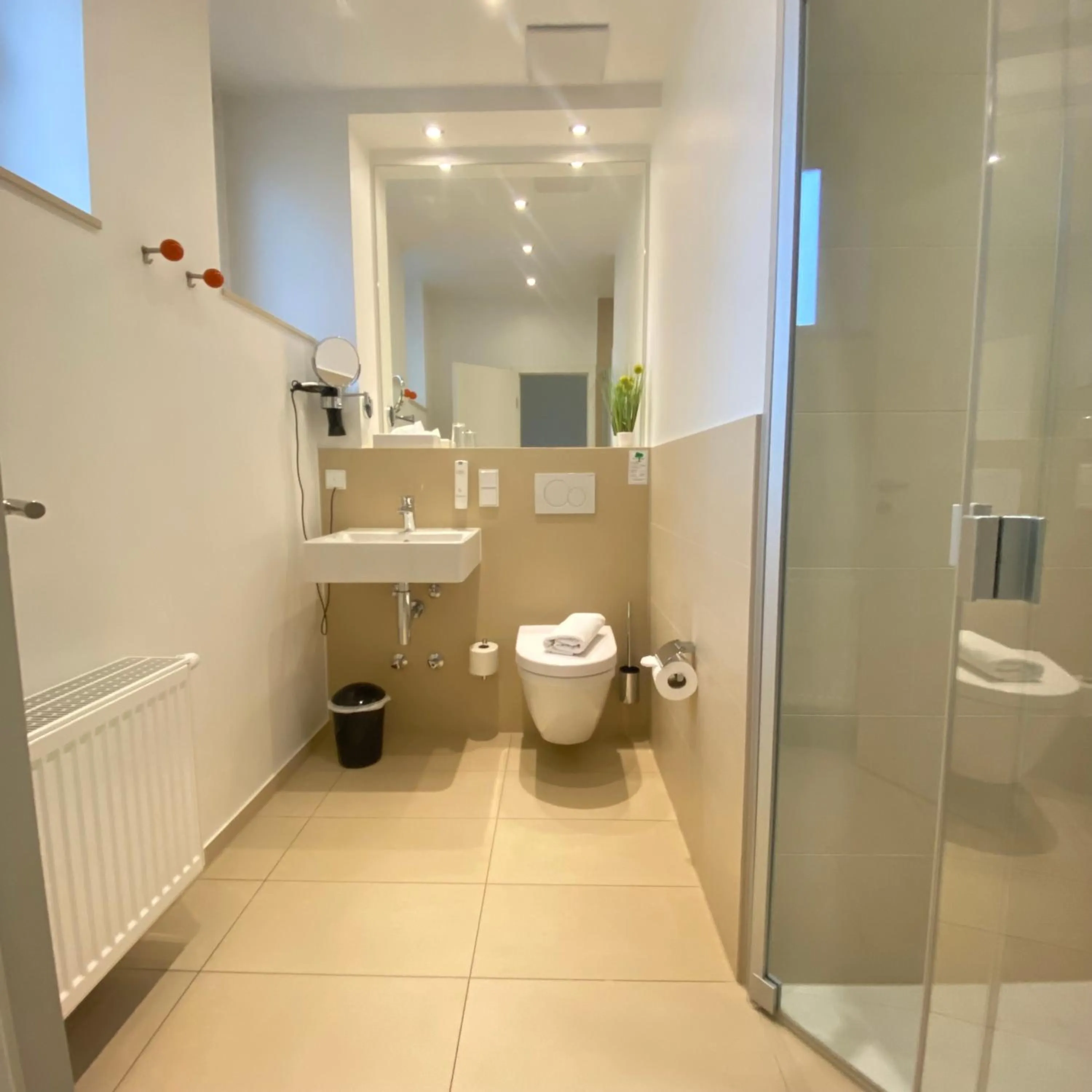 Bathroom in sevenDays Hotel Karlsruhe