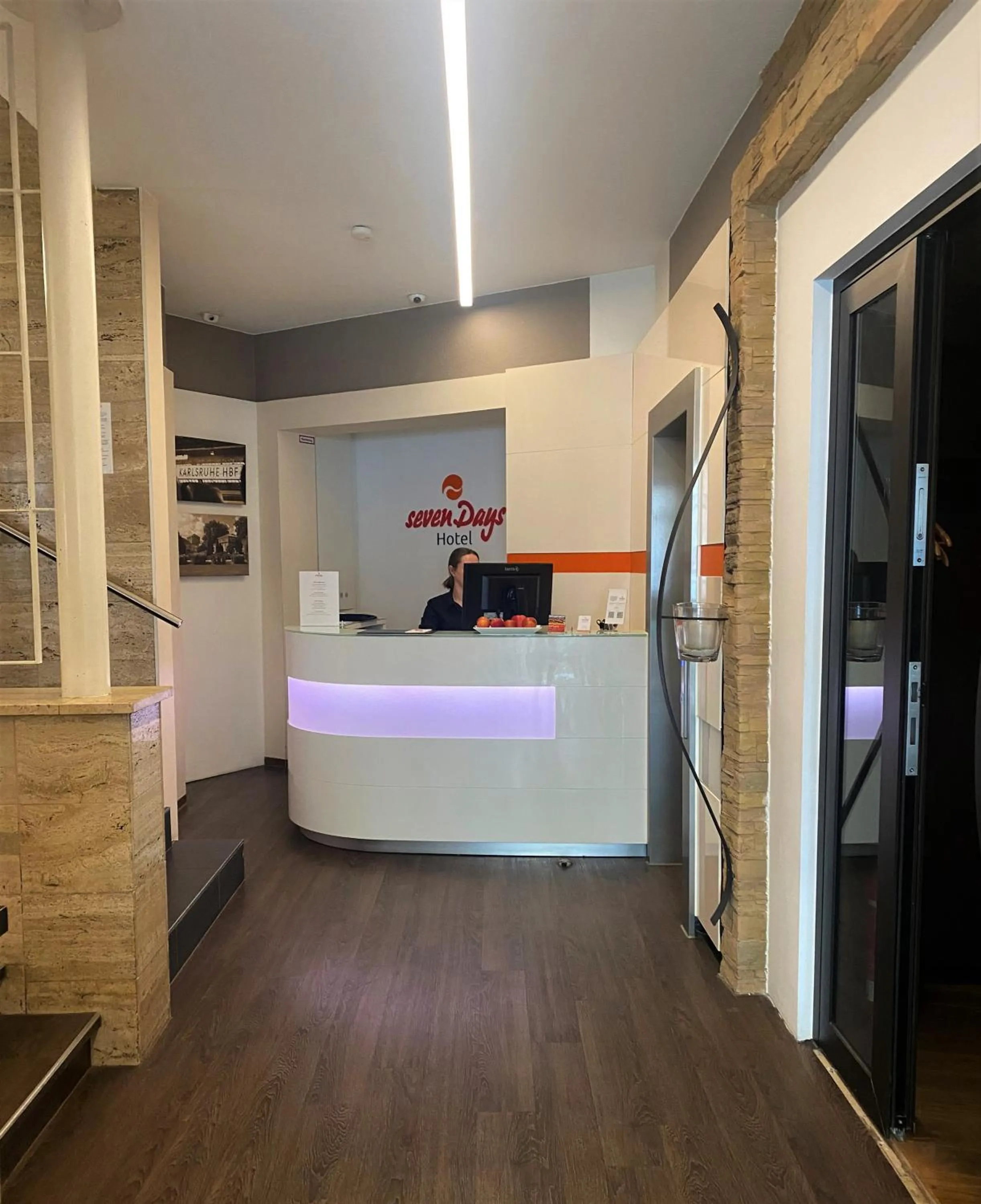 Lobby or reception in sevenDays Hotel Karlsruhe