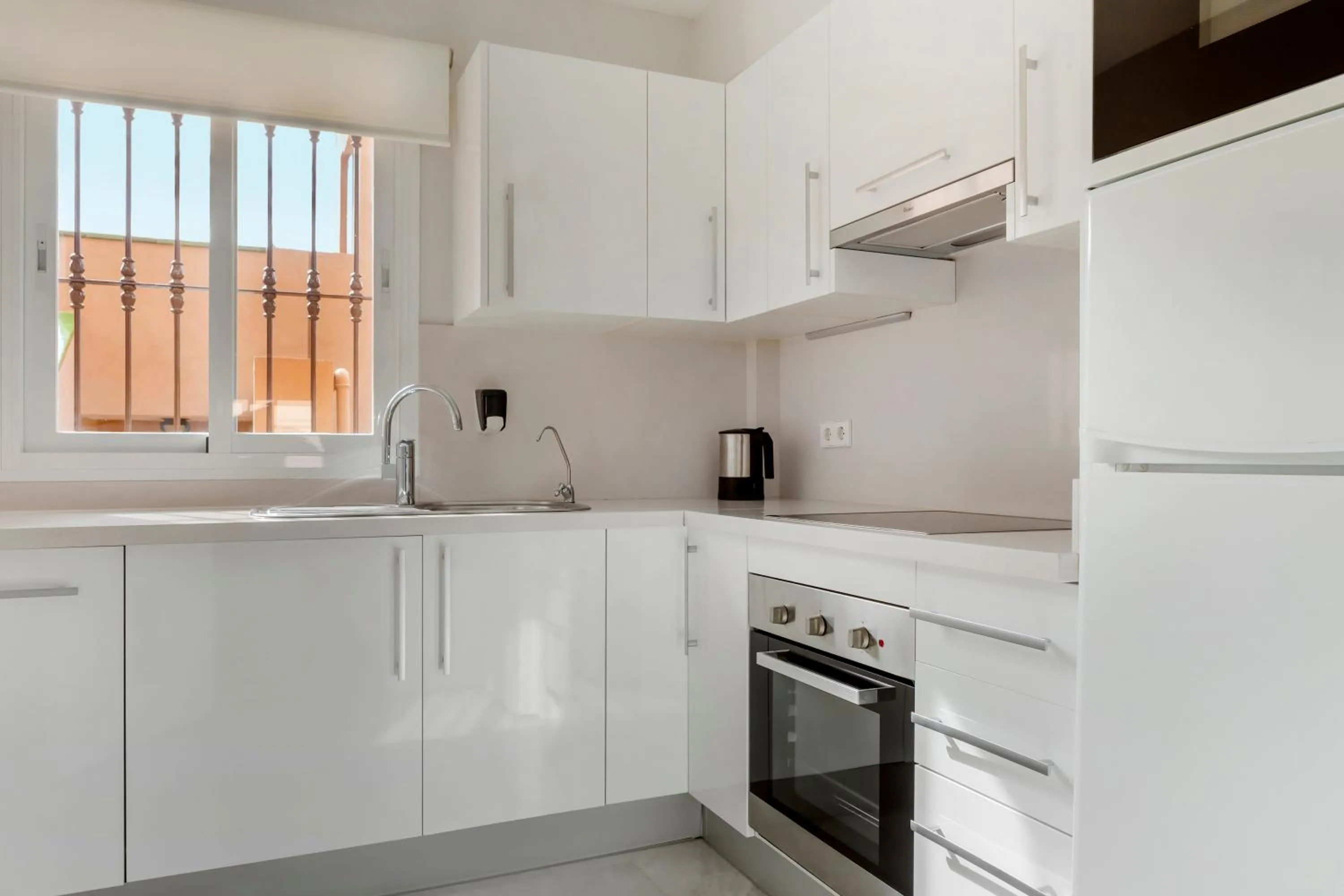 Kitchen or kitchenette in Los Amigos Beach Club