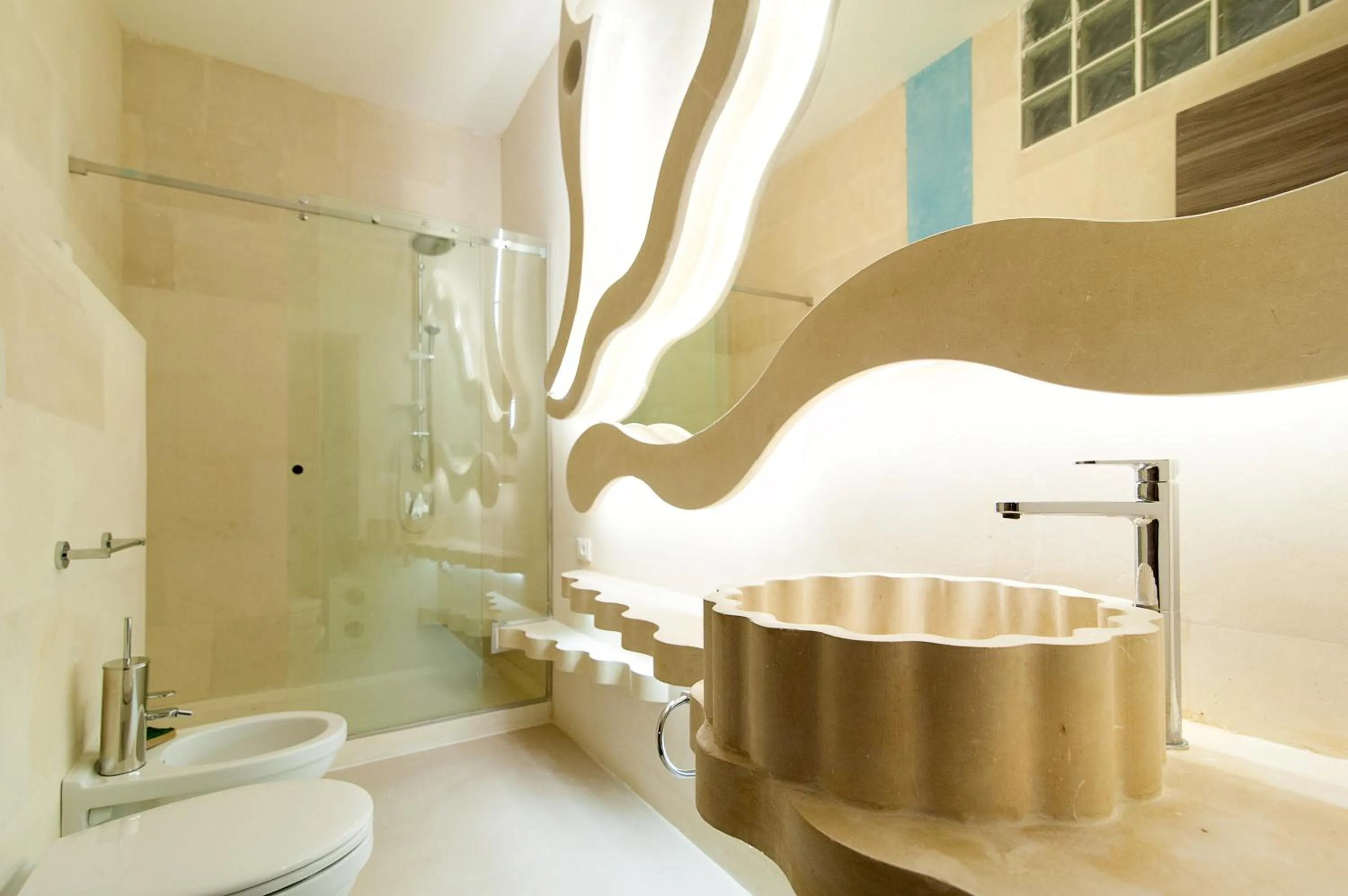 Bathroom in Bianco Mare