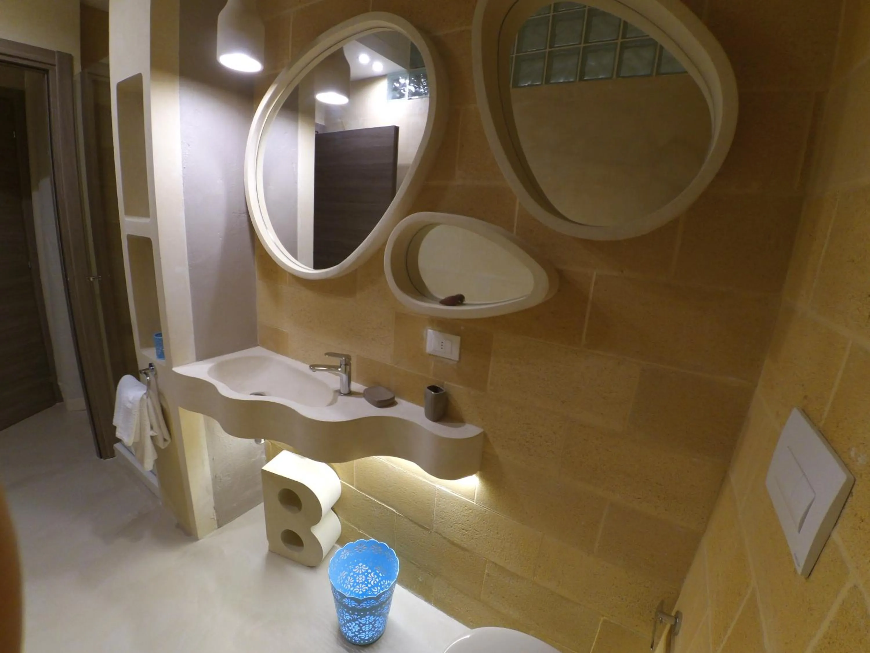Bathroom in Bianco Mare