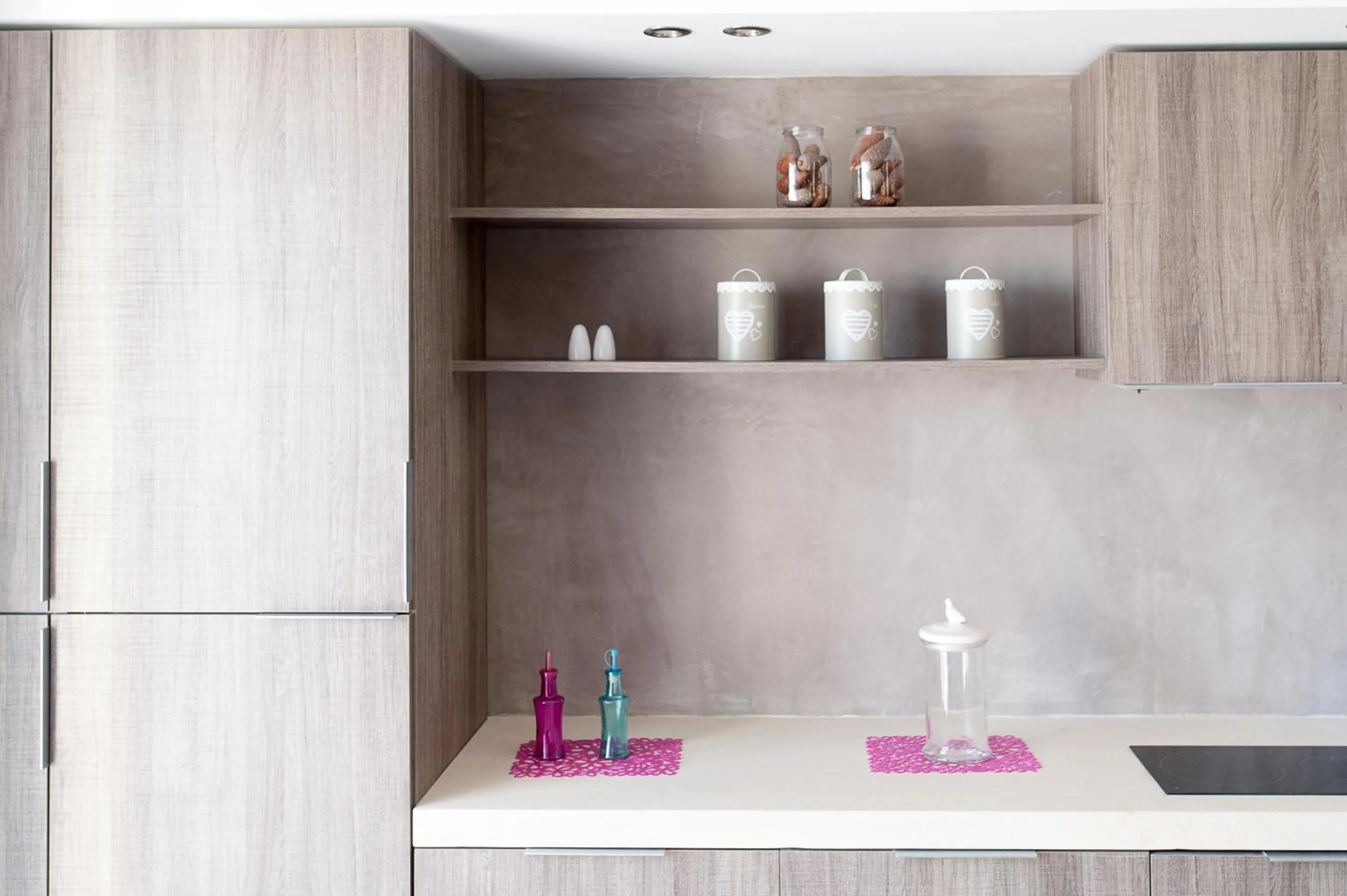 Kitchen or kitchenette in Bianco Mare