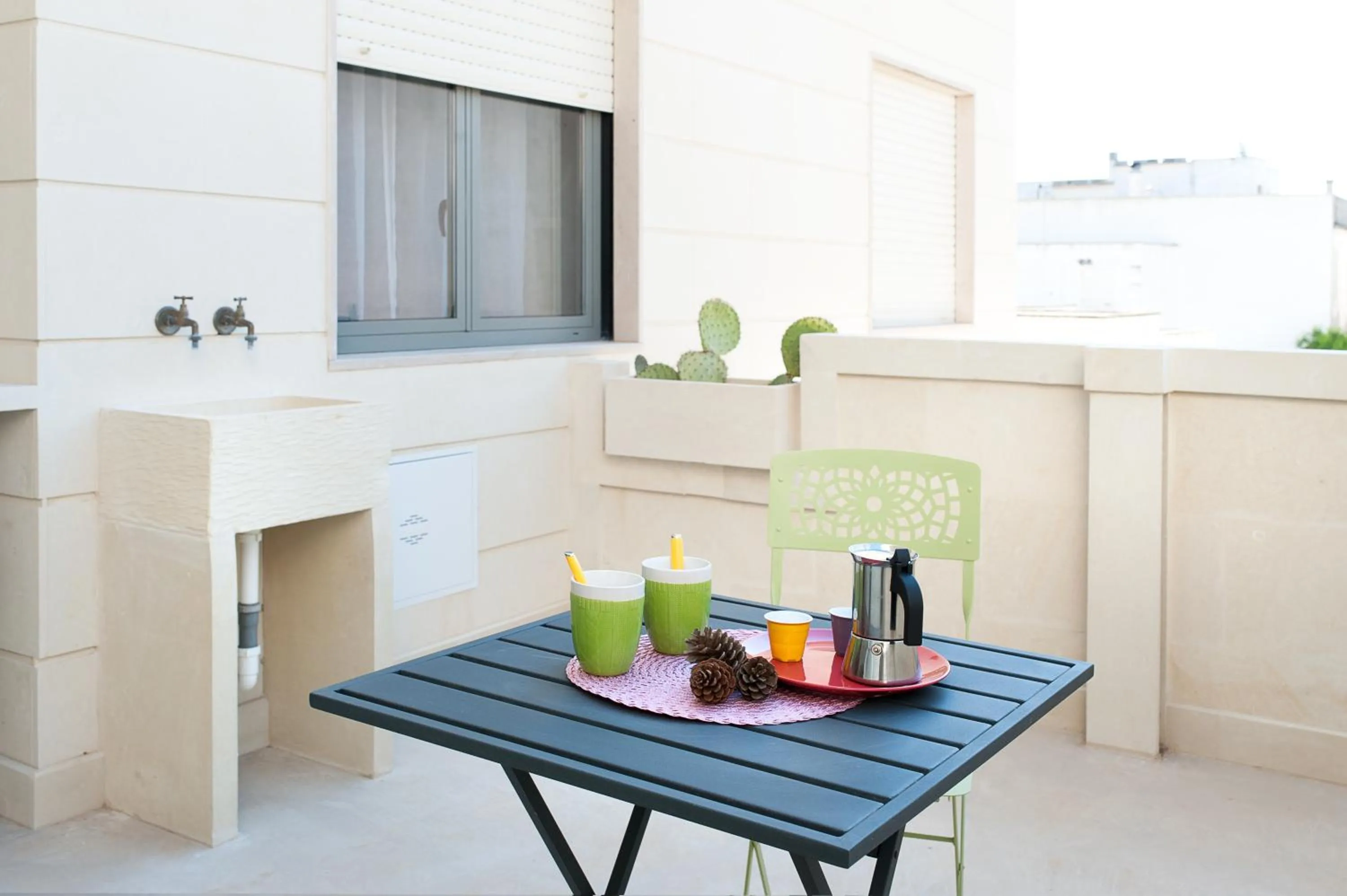 Balcony/Terrace in Bianco Mare