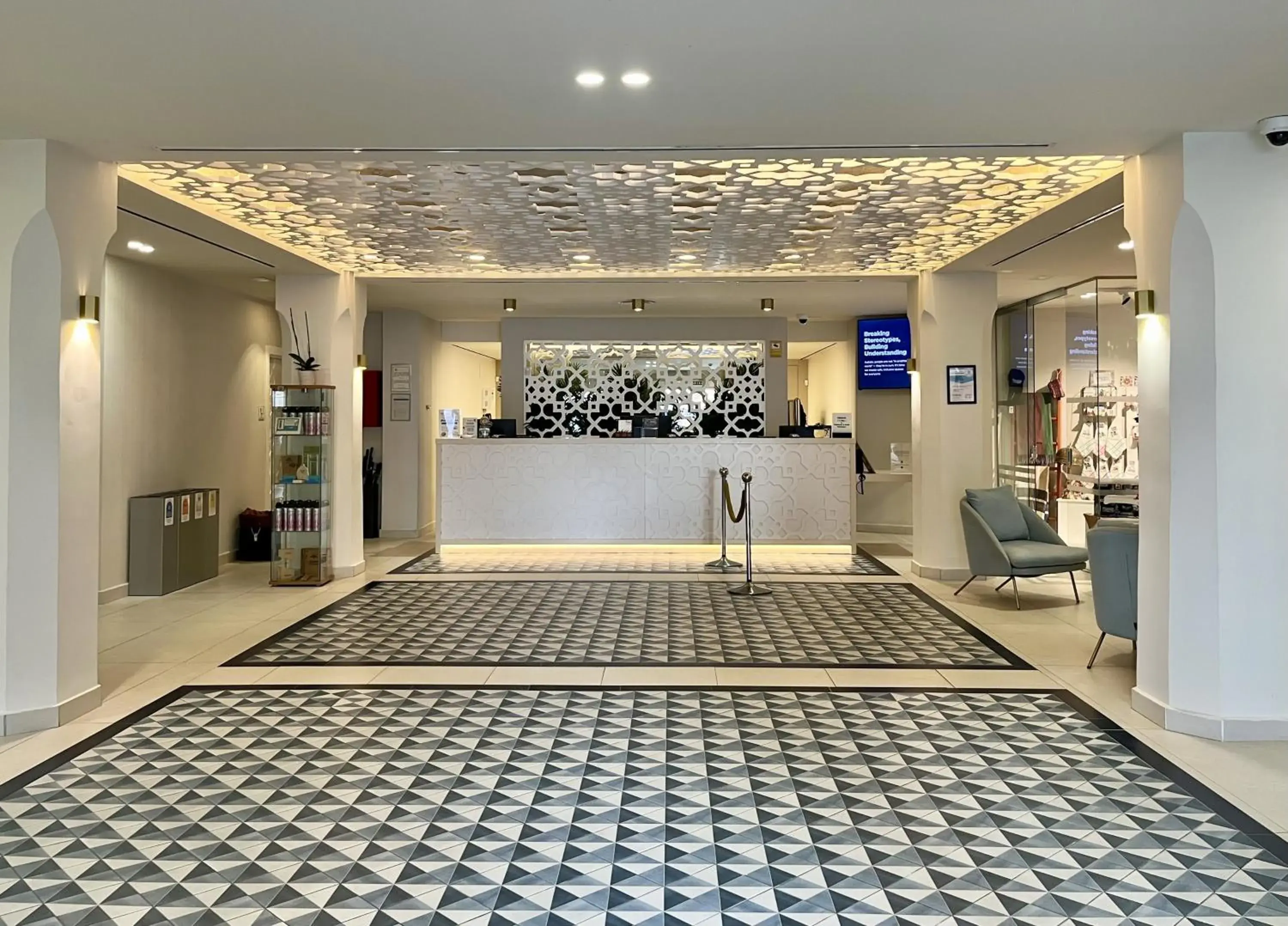 Property building in Sahara Sunset Property building in Sahara Sunset