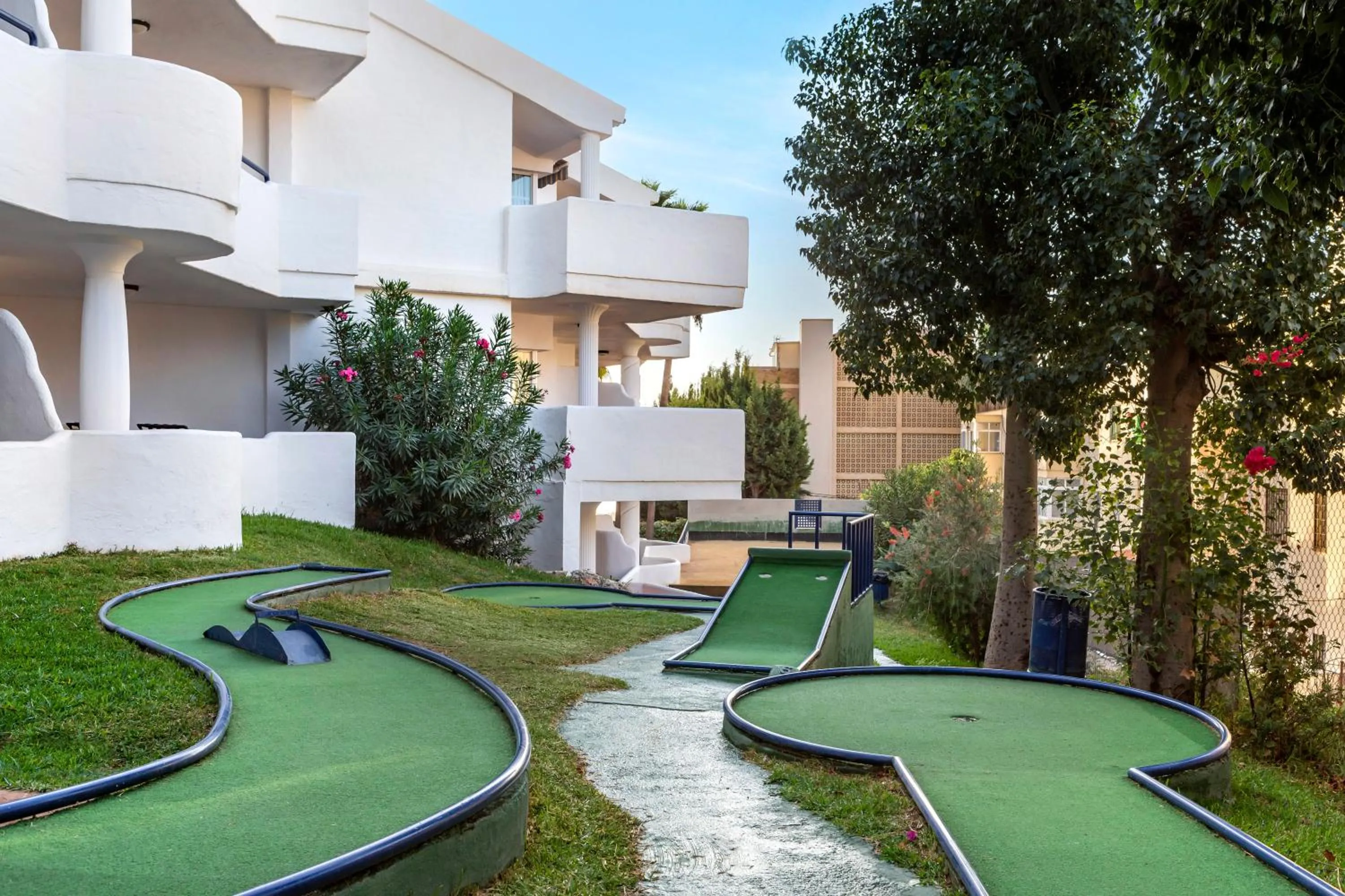 Minigolf in Sahara Sunset