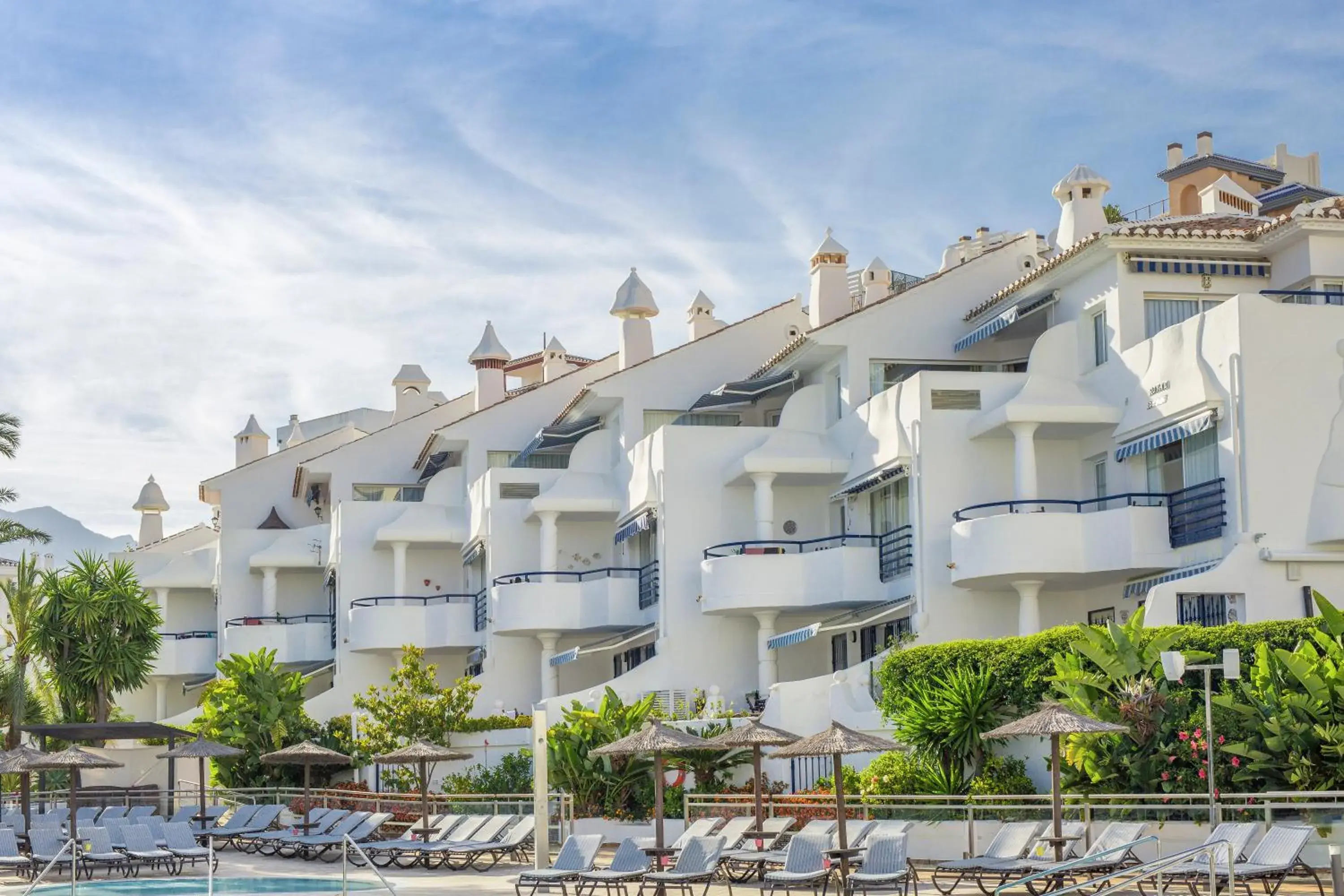 Property building in Sahara Sunset Property building in Sahara Sunset