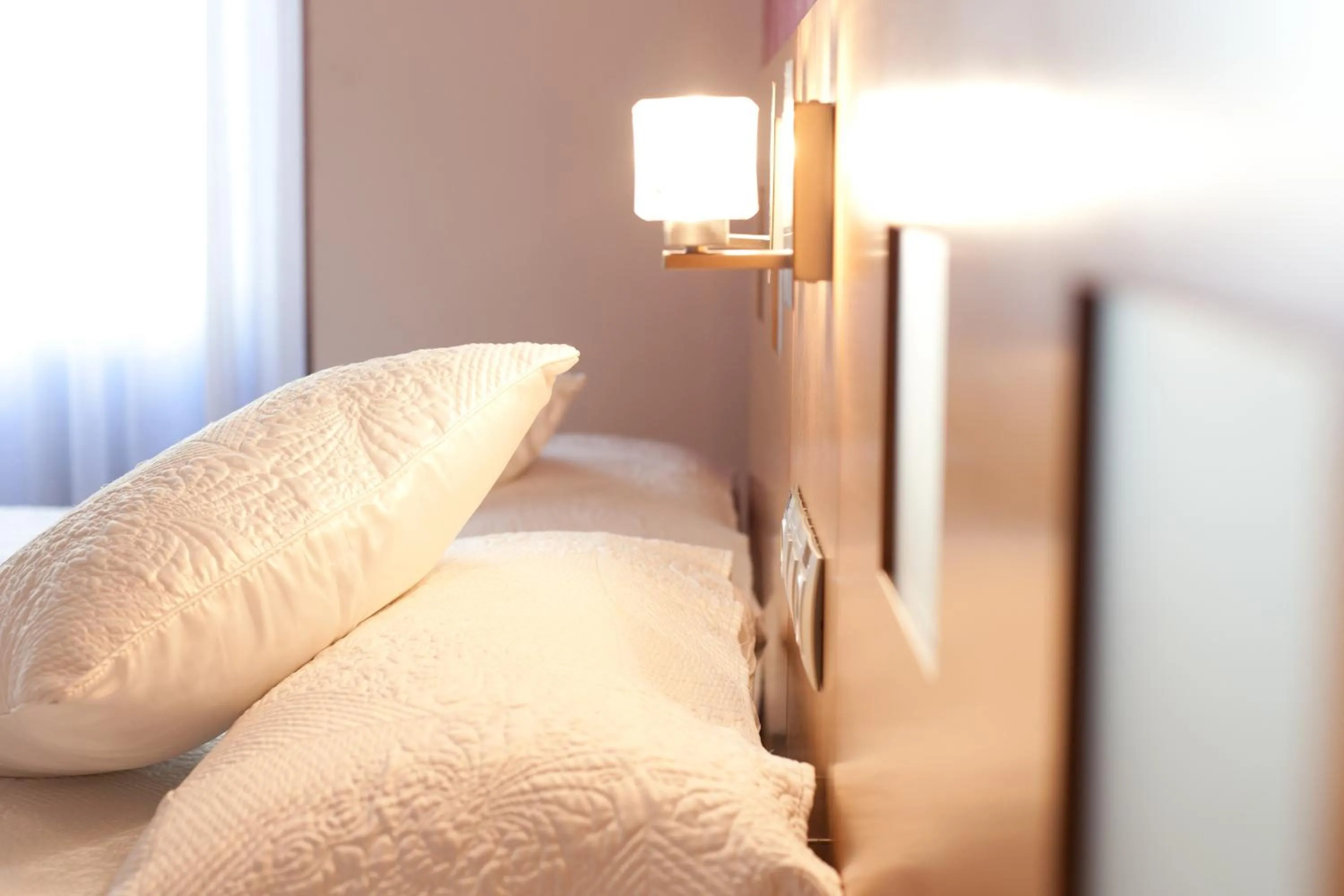 Bed in Hostal Abami II