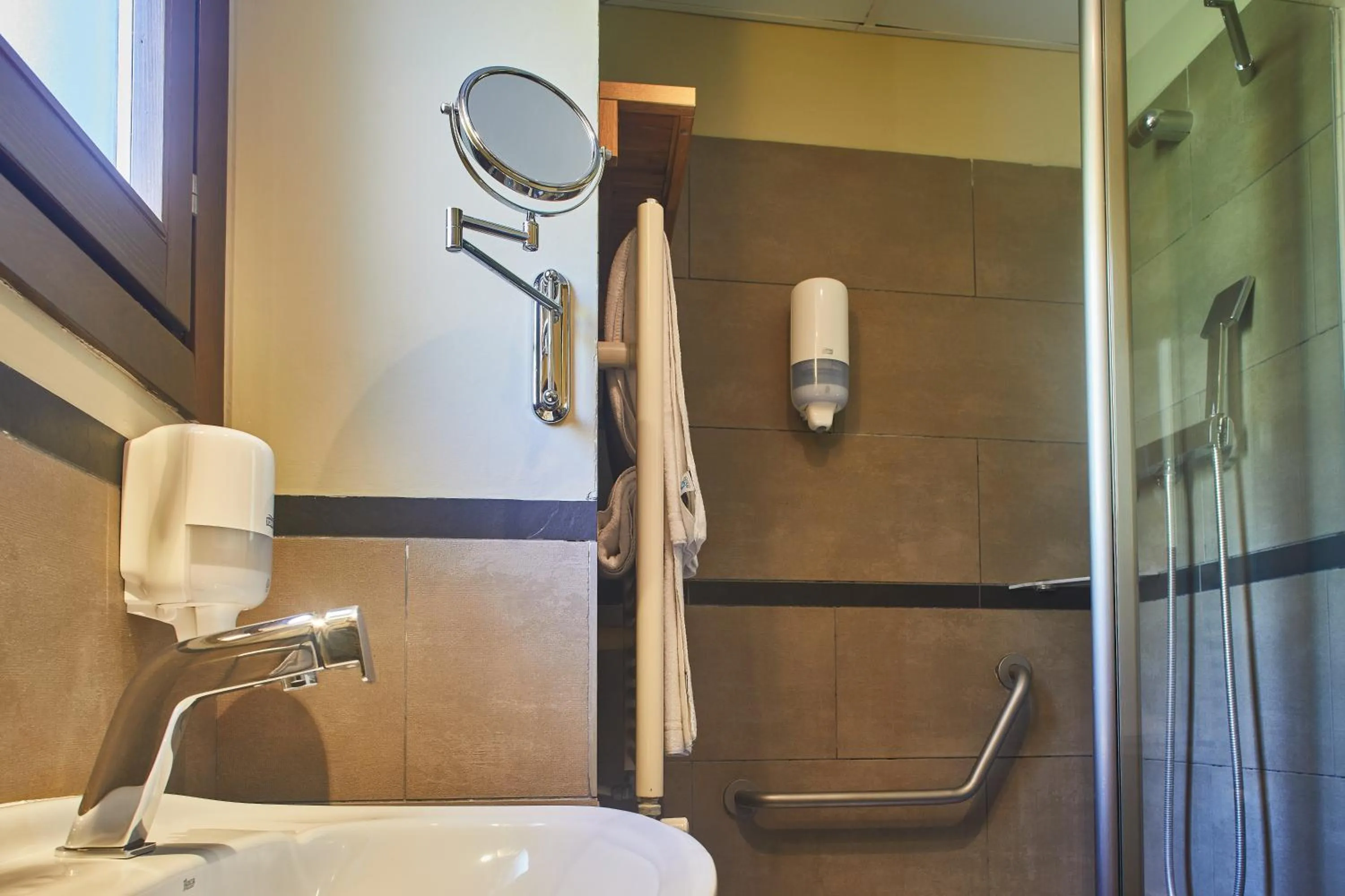 Toilet in Silken Ordesa