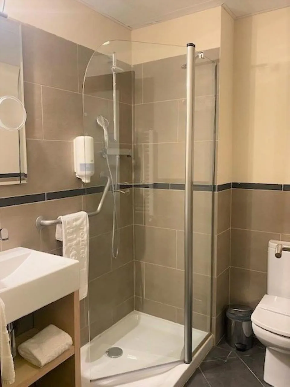 Bathroom in Silken Ordesa