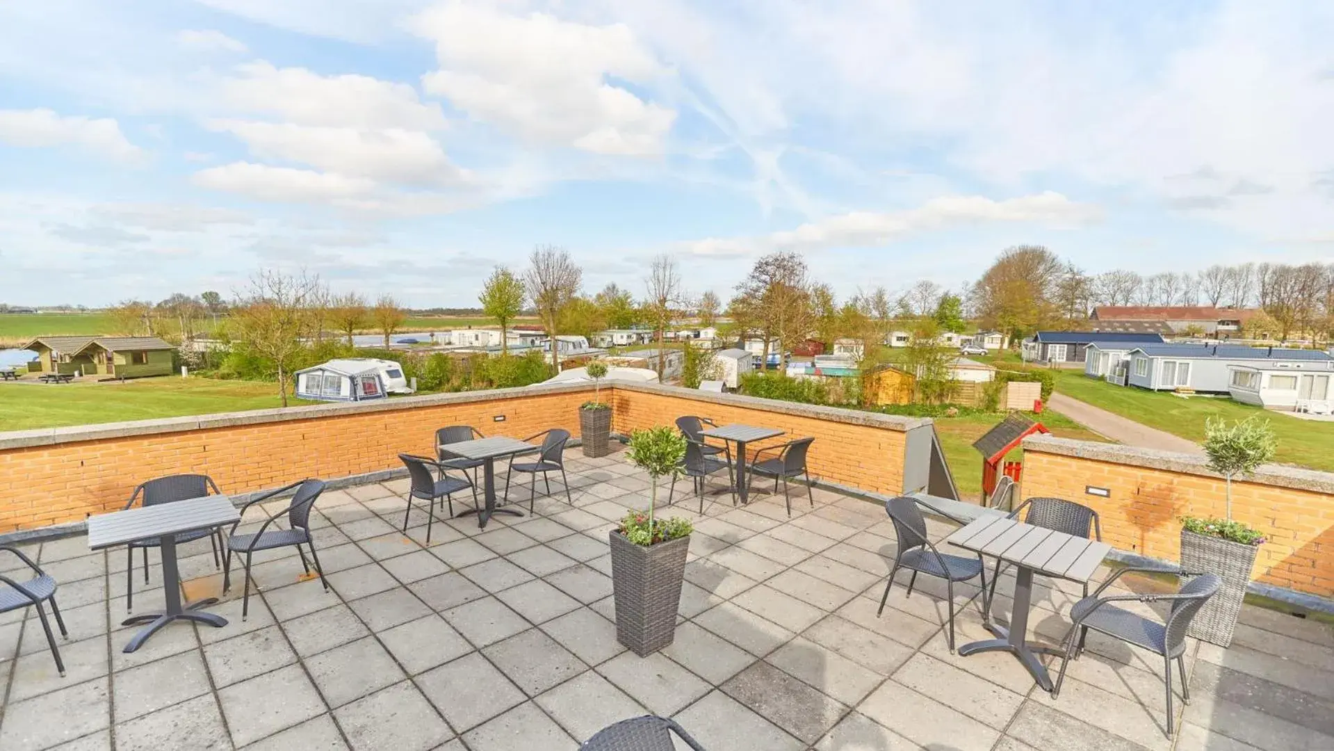 Tussen de Diepen Tussen de Diepen