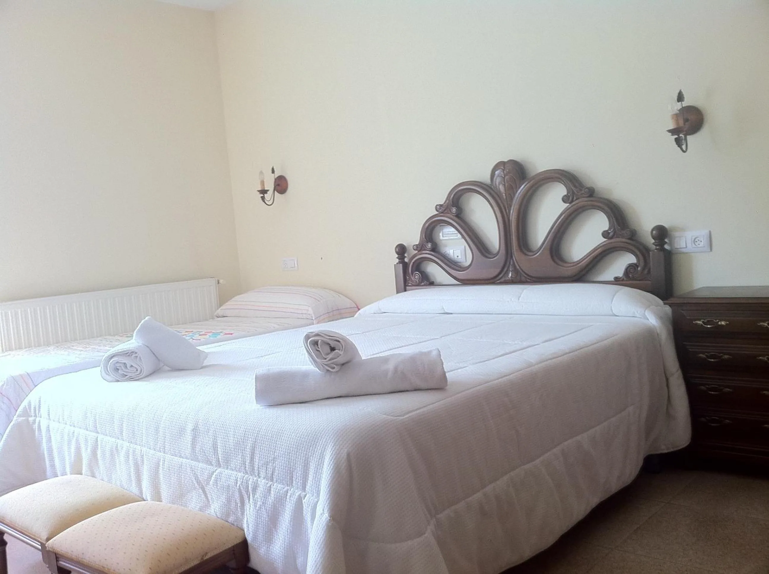 Bedroom, Bed in Hotel Casa Jurjo