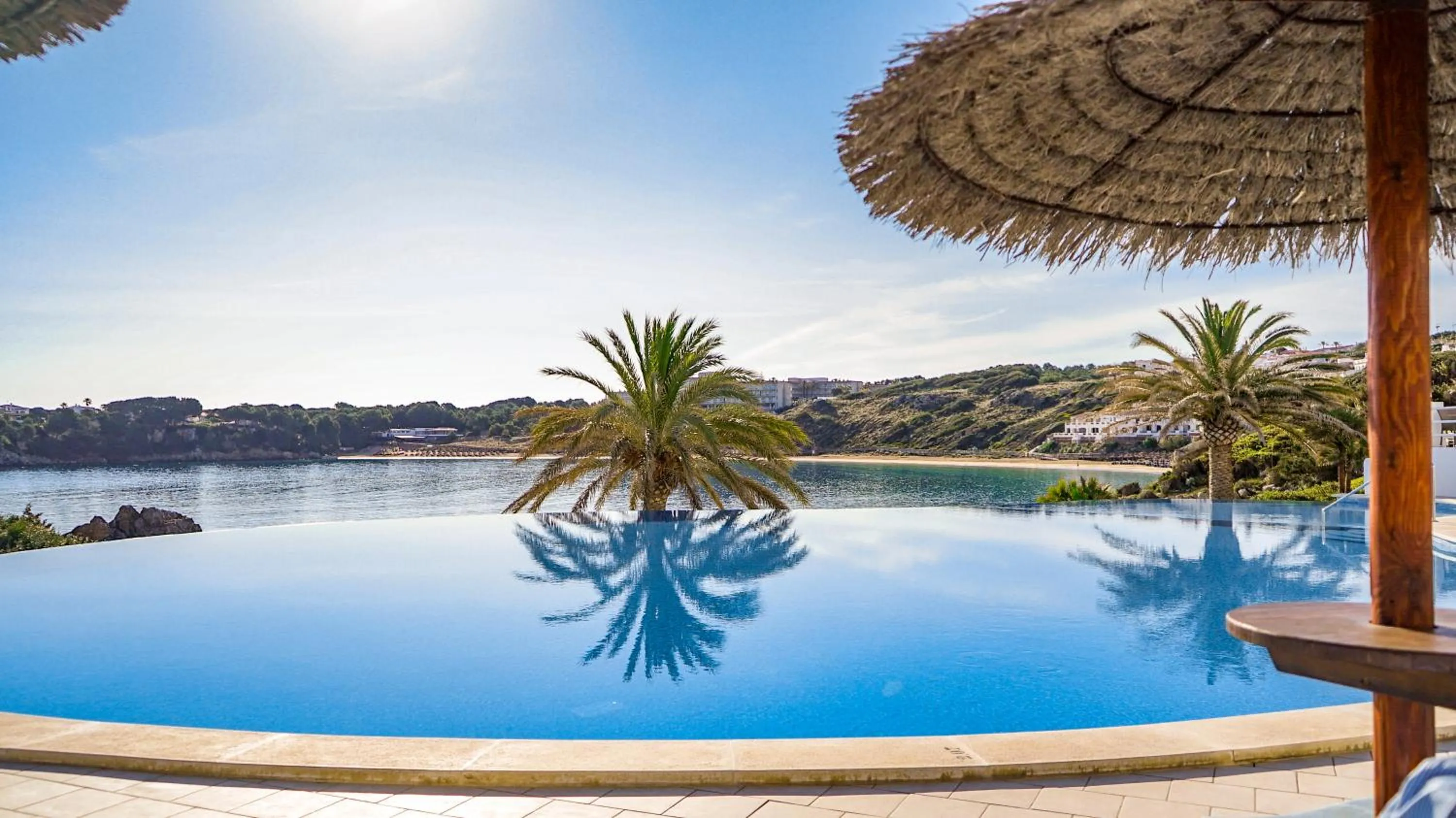 Swimming pool in White Sands Beach Club
