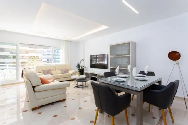 2º MTR - Marbella Temporary Rent 3 bedrooms Av del Mar