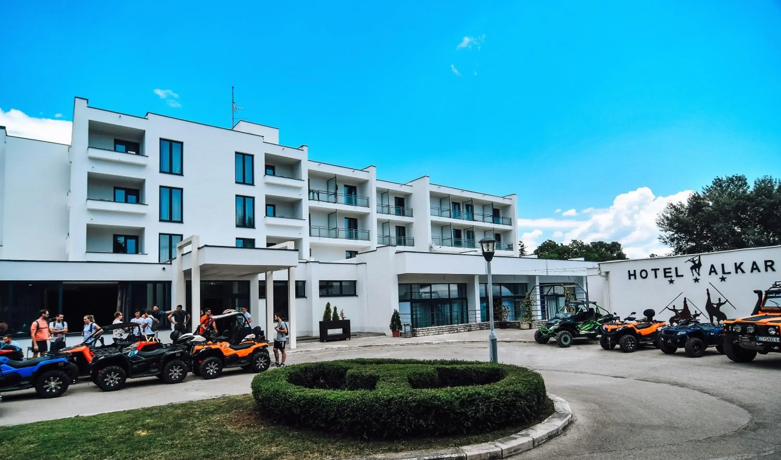 Property building in Hotel Alkar Property building in Hotel Alkar