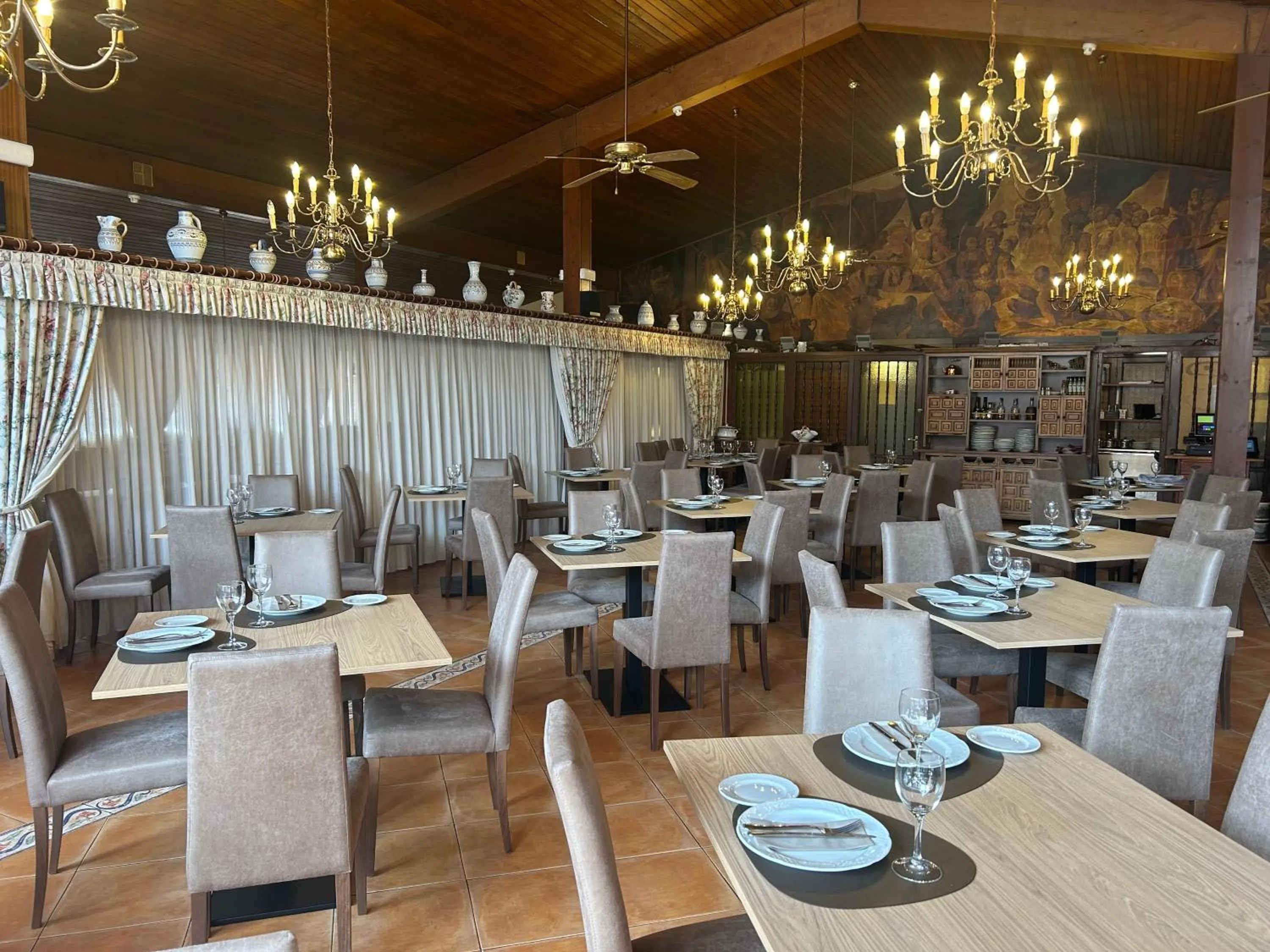 Restaurant/places to eat in Hotel Valentin