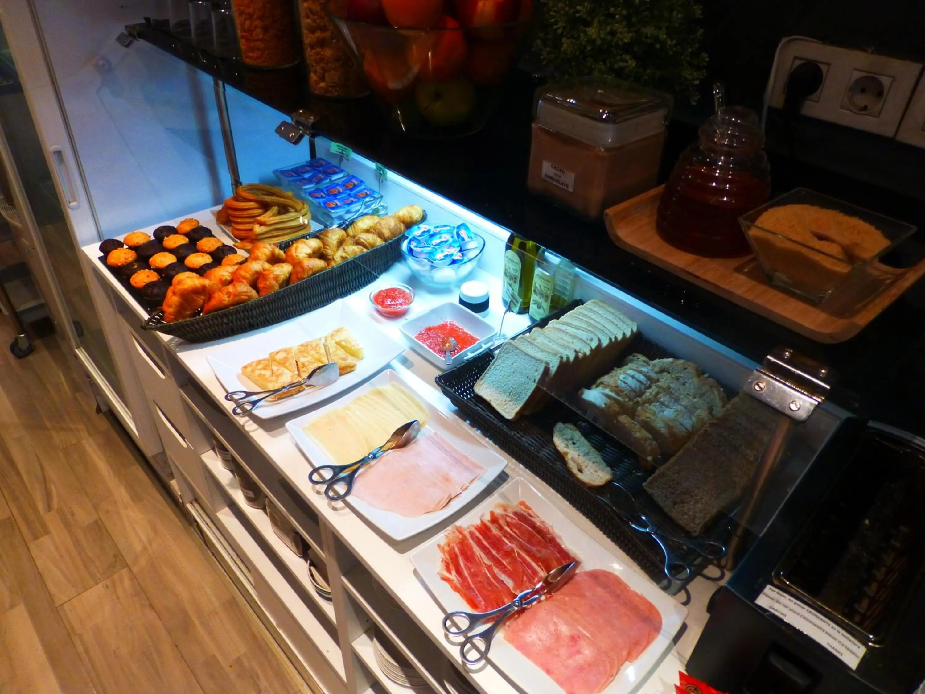 Food in Mayerling Hotel