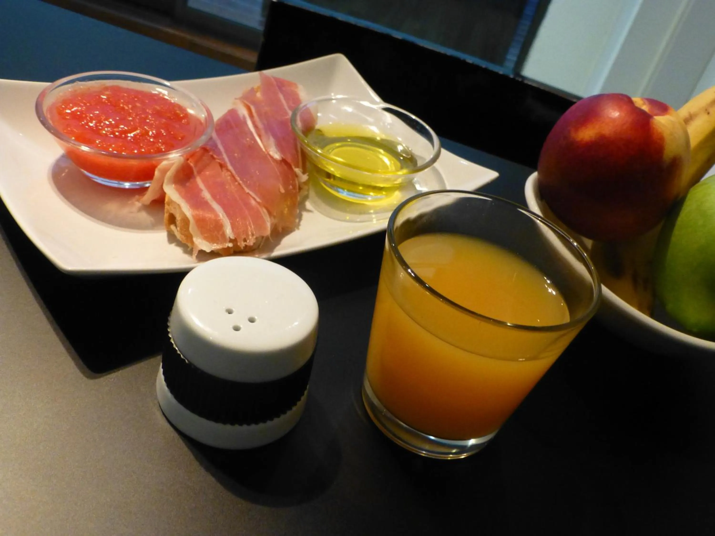 Food in Mayerling Hotel