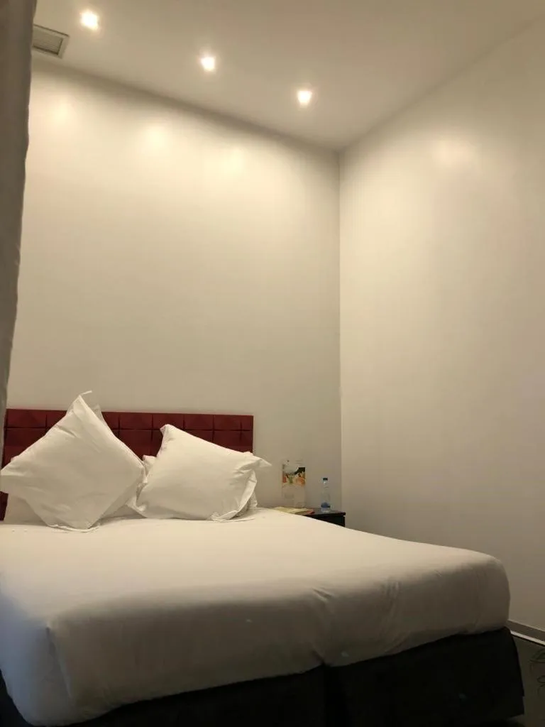 Bed in Mayerling Hotel