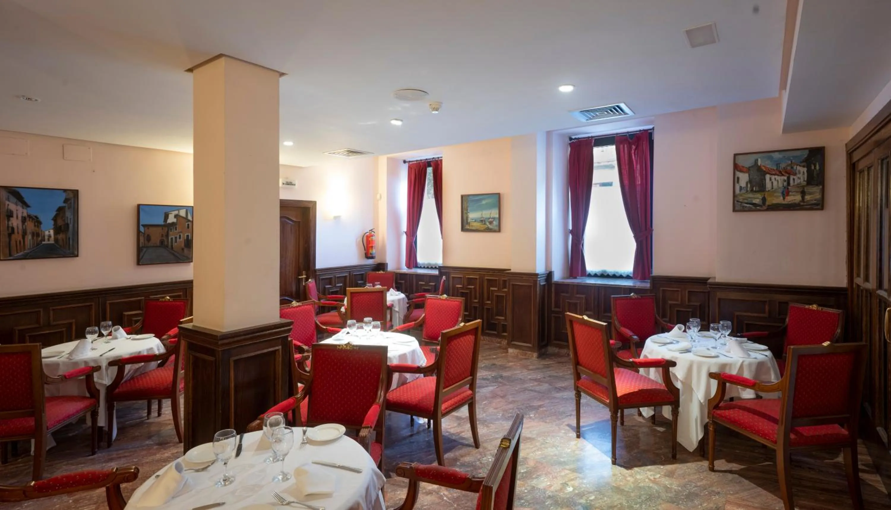 Lounge or bar in Miranda & Suizo