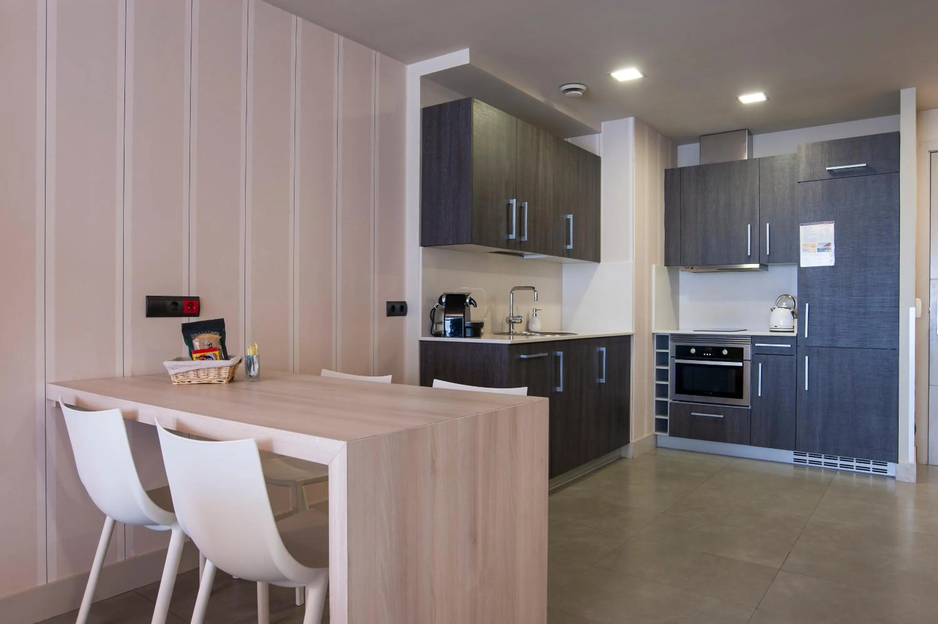 Kitchen or kitchenette in FeelFree STAYS Basoa