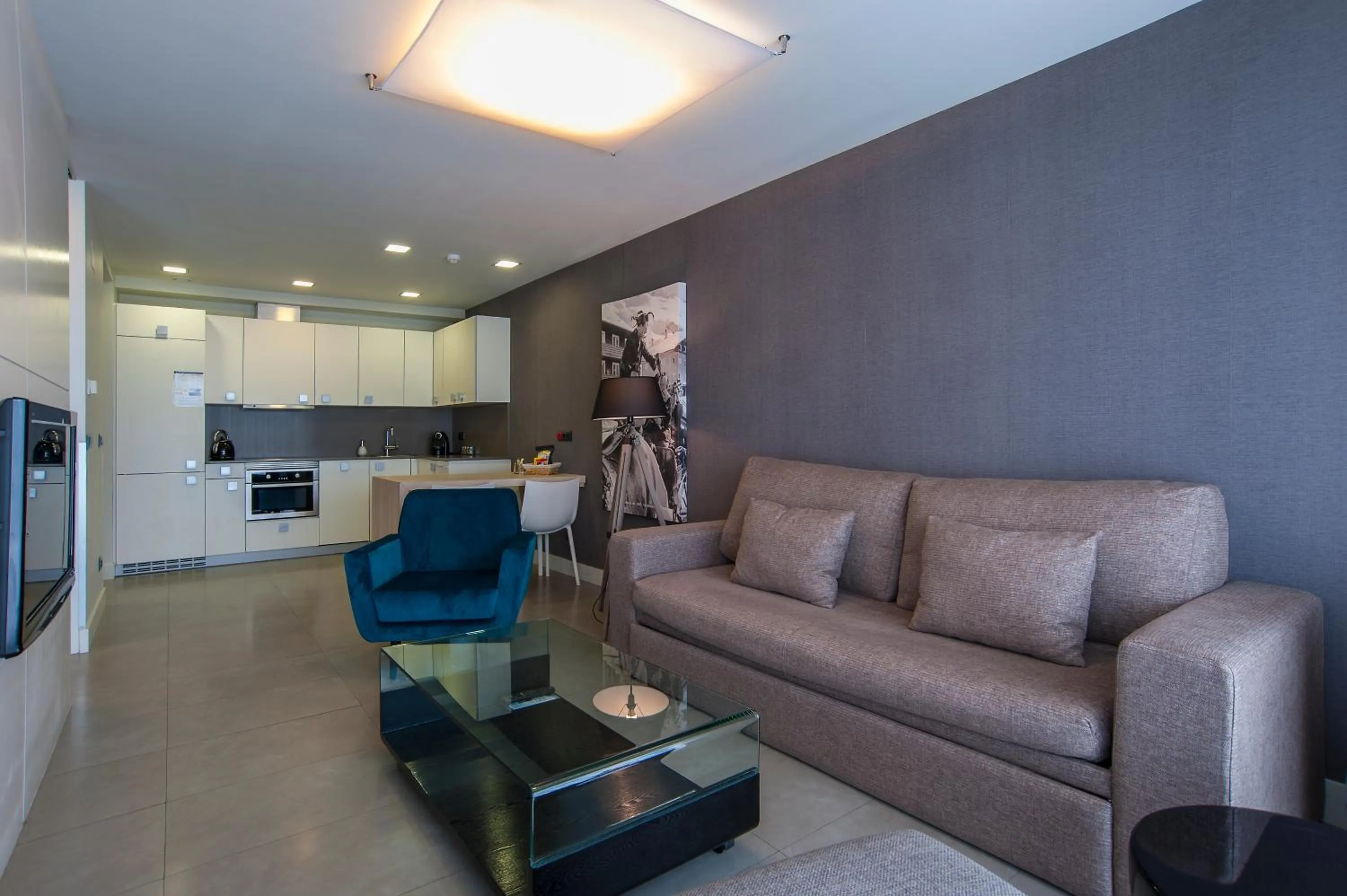 TV and multimedia in FeelFree STAYS Basoa