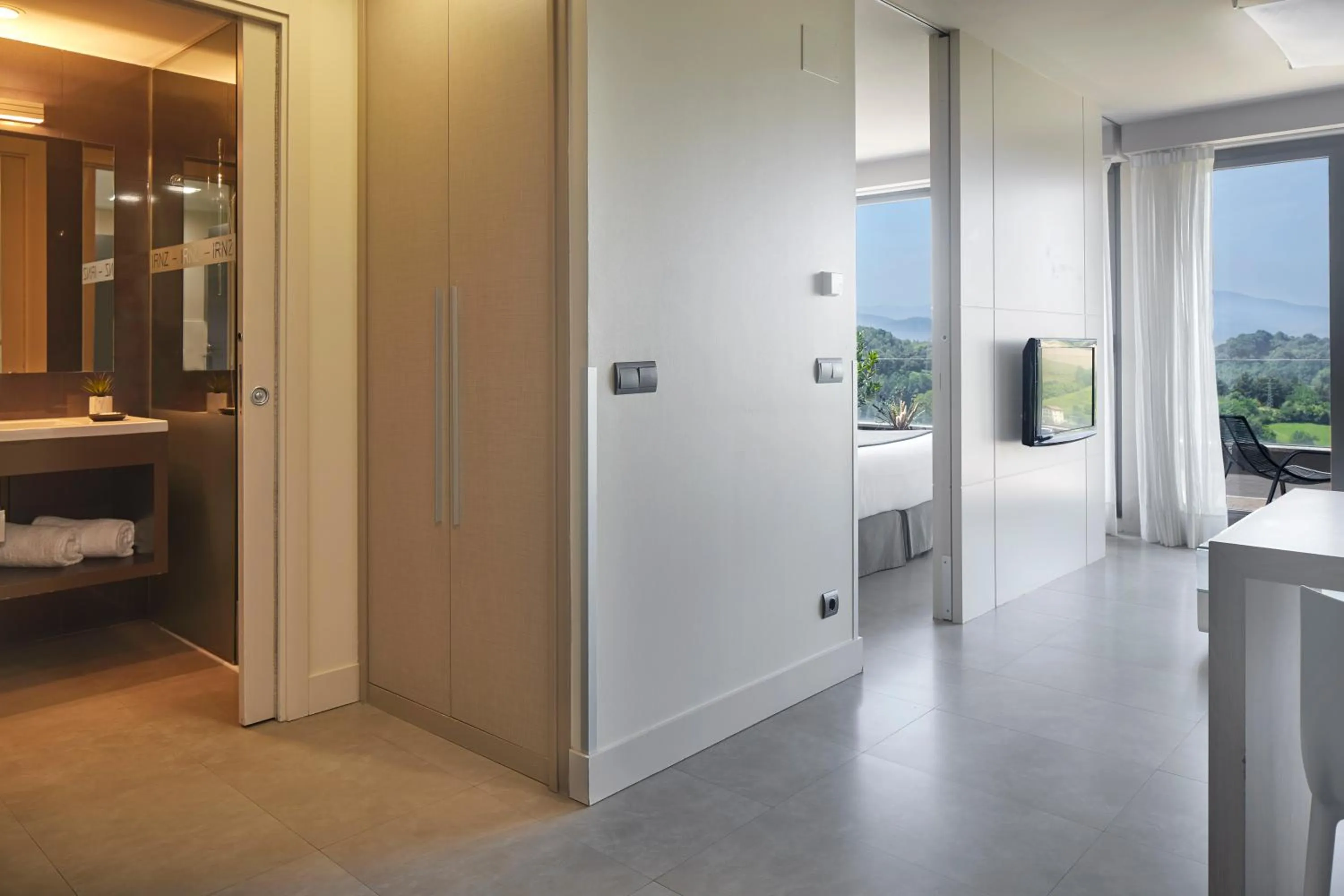 TV and multimedia in FeelFree STAYS Basoa