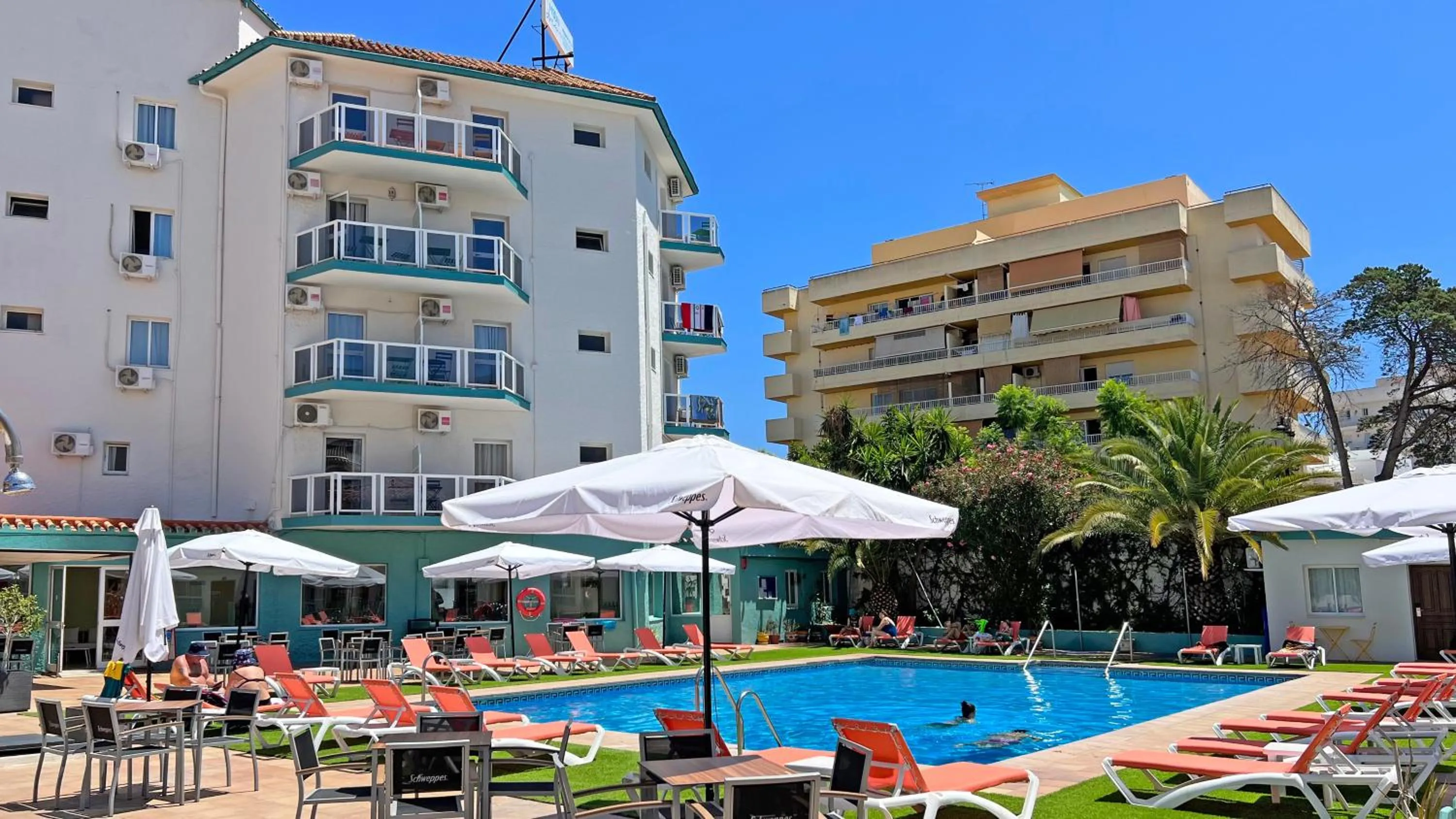 Swimming pool in Moon Dreams Fuengirola