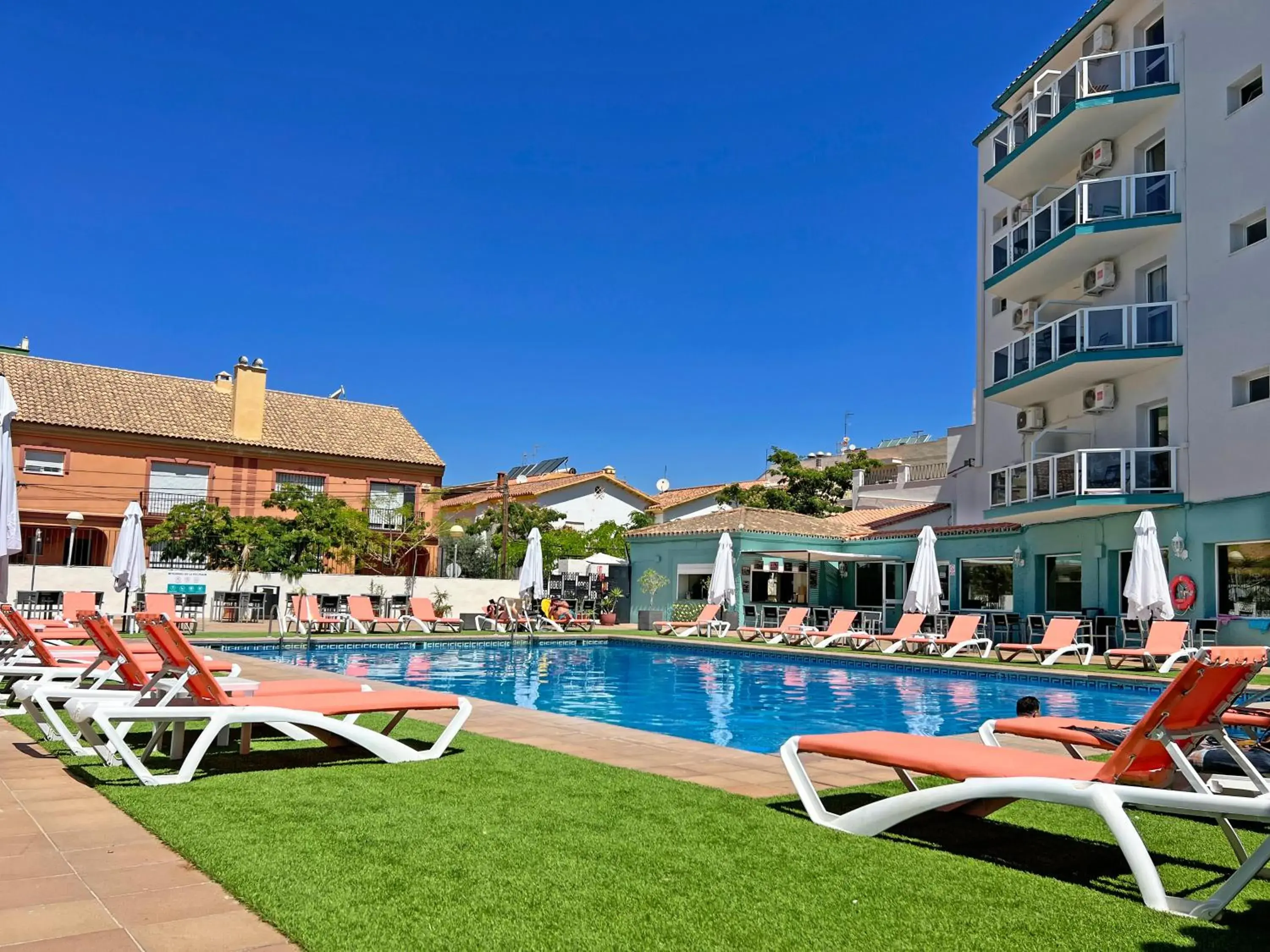 Swimming pool in Moon Dreams Fuengirola Swimming pool in Moon Dreams Fuengirola