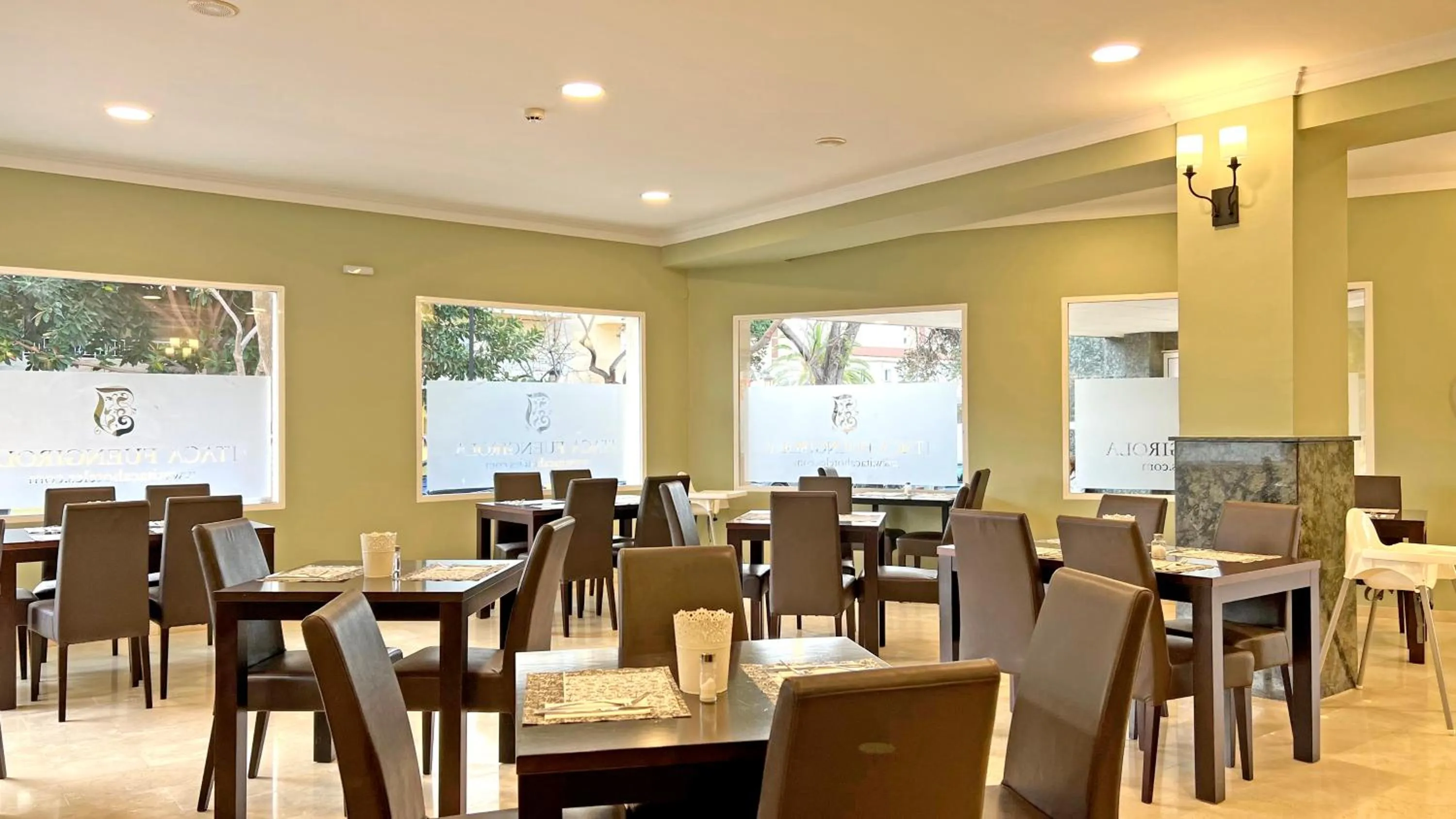 Breakfast in Moon Dreams Fuengirola