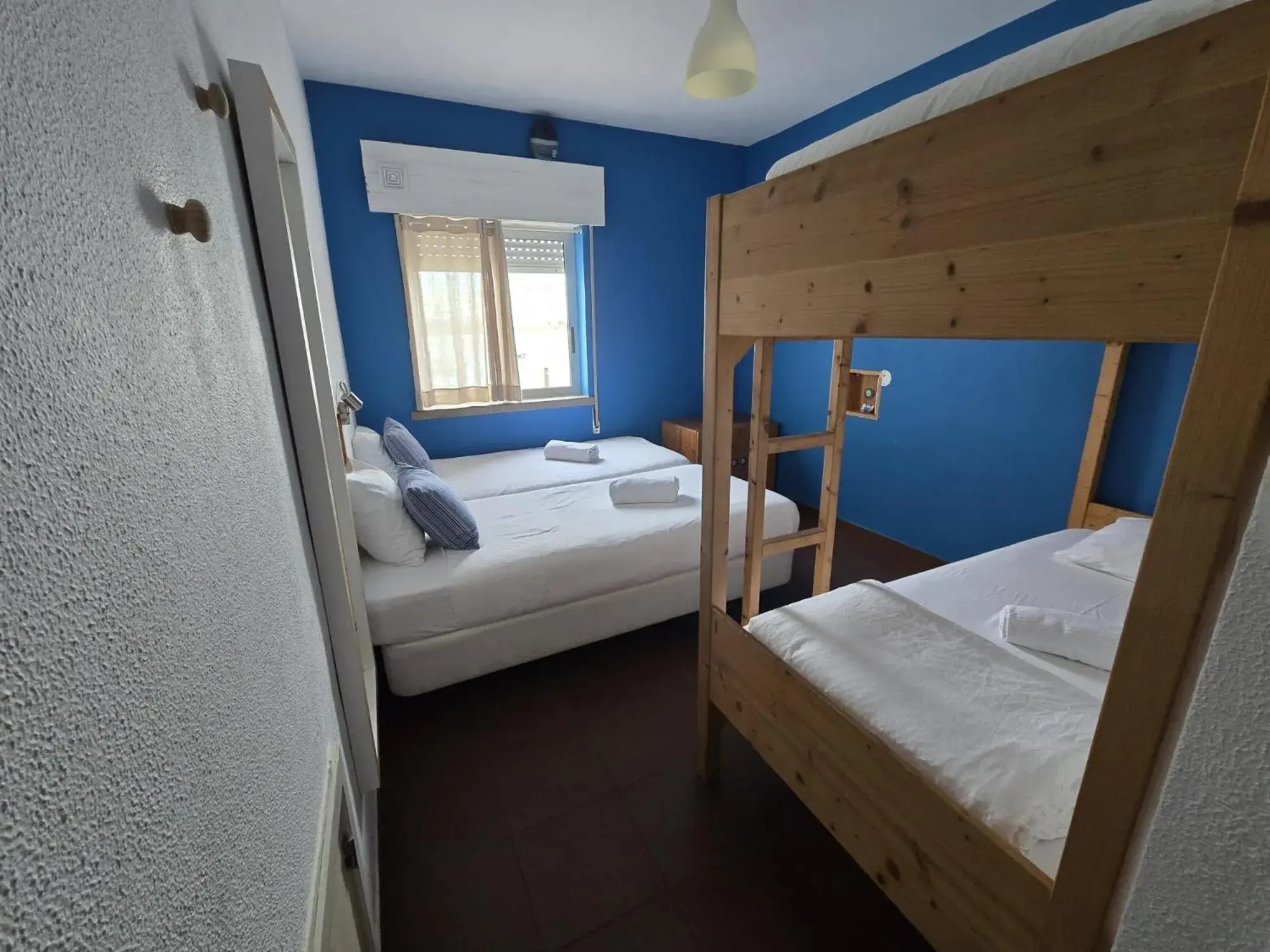 Quadruple Room with Private Bathroom in Wax Hostel Quadruple Room with Private Bathroom in Wax Hostel