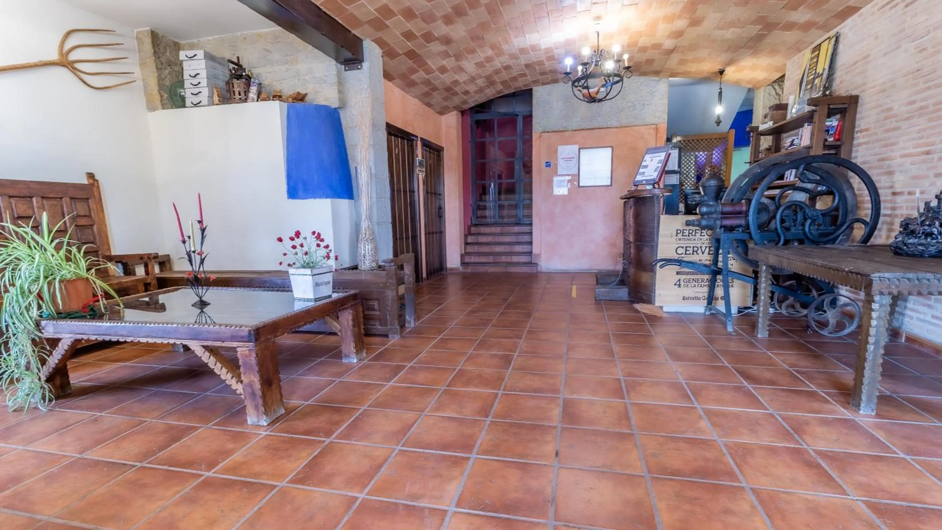 Living room in Hosteria Tierrallana by Juypehotel